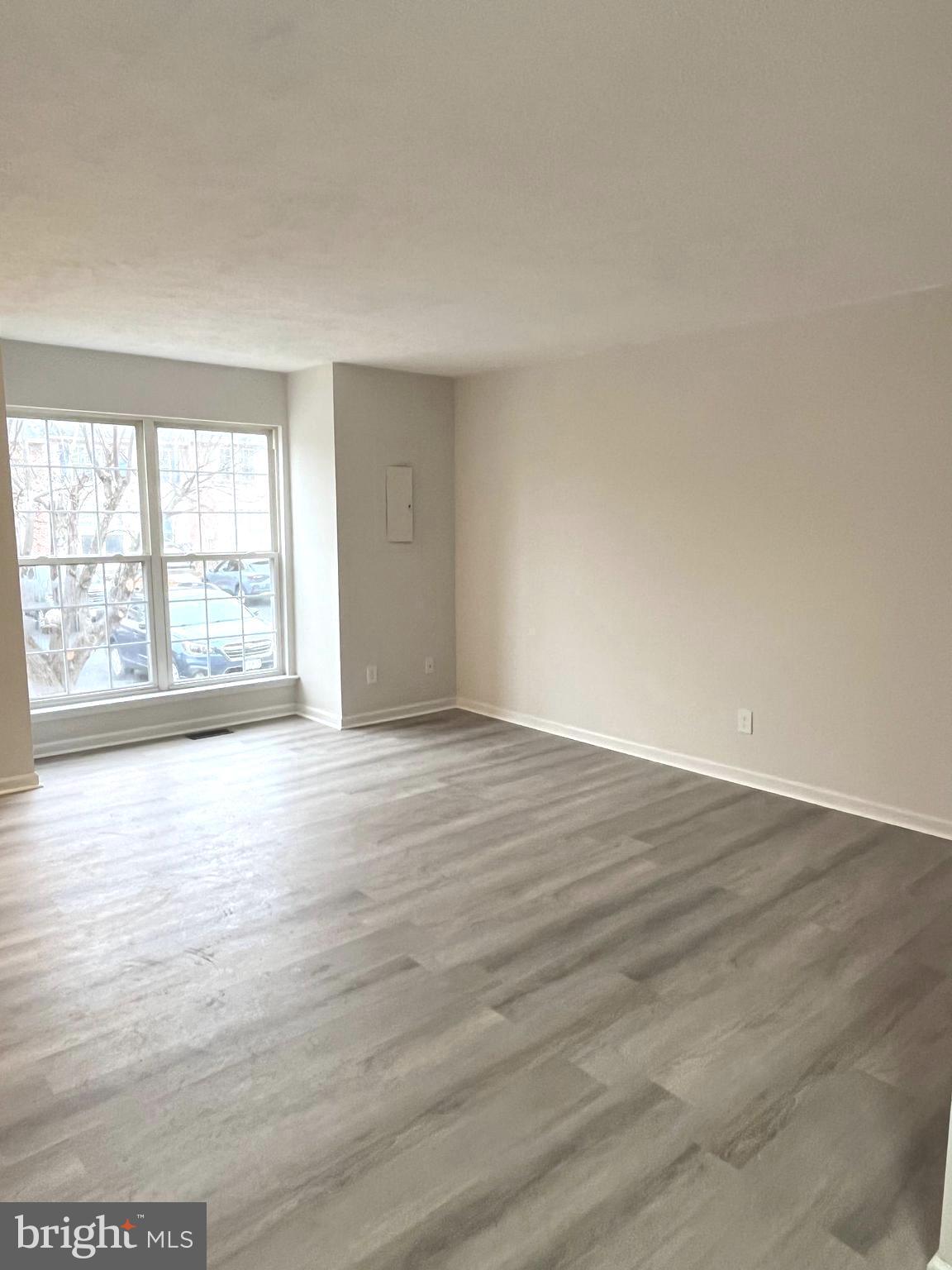 HUNTINGTON MEADOWS - Residential