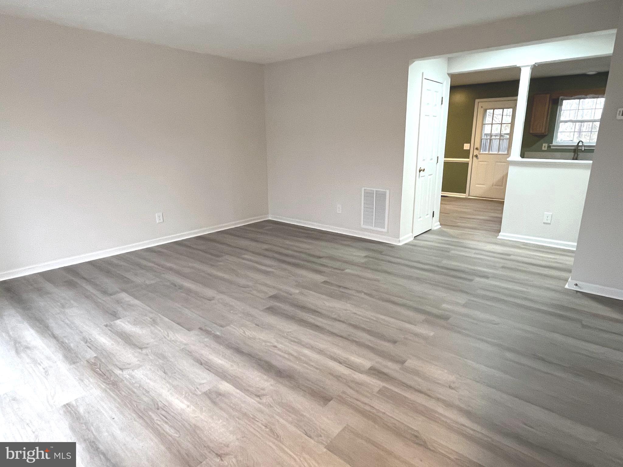 HUNTINGTON MEADOWS - Residential