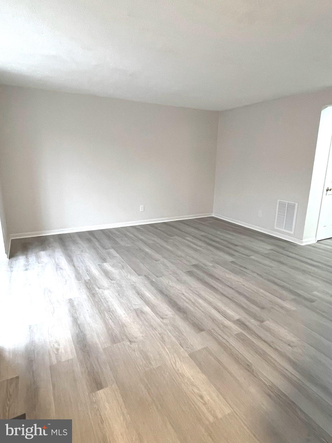 HUNTINGTON MEADOWS - Residential