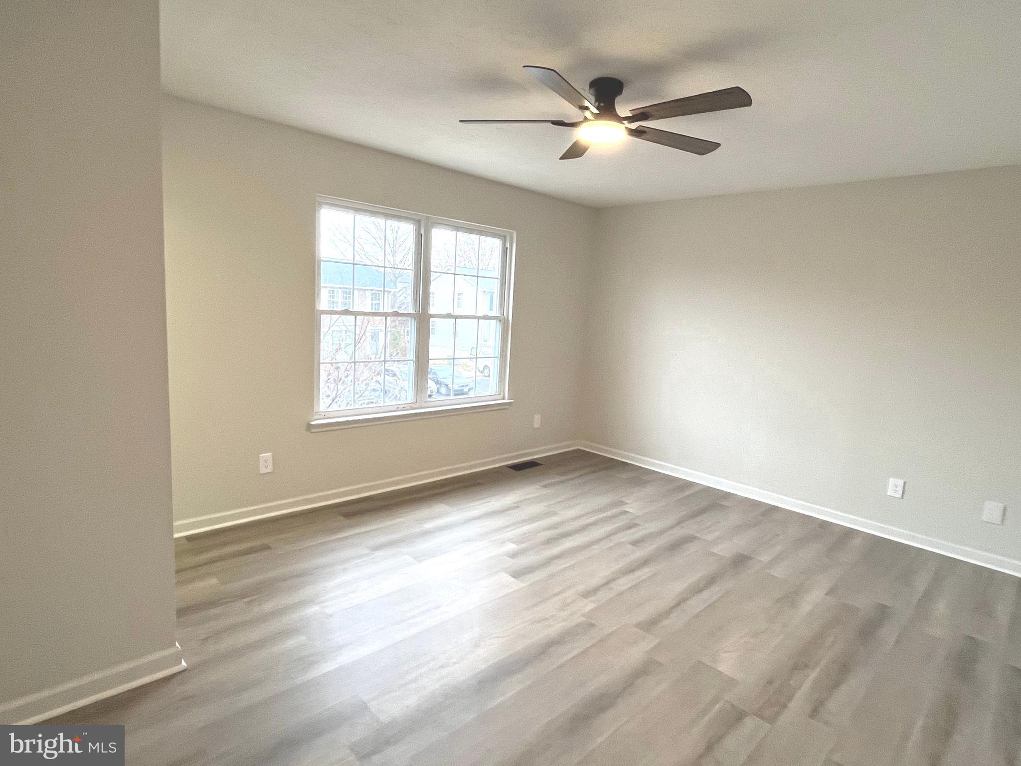 HUNTINGTON MEADOWS - Residential