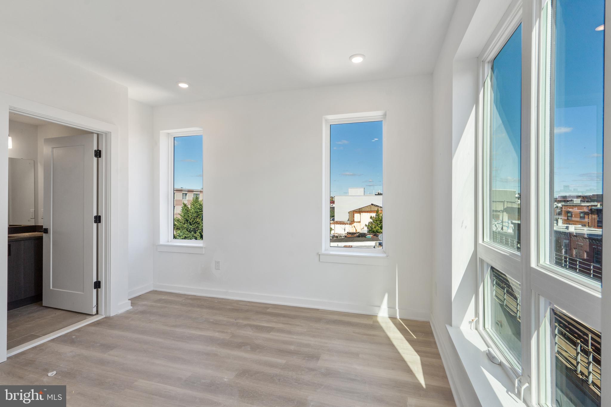 EAST KENSINGTON - Residential Lease