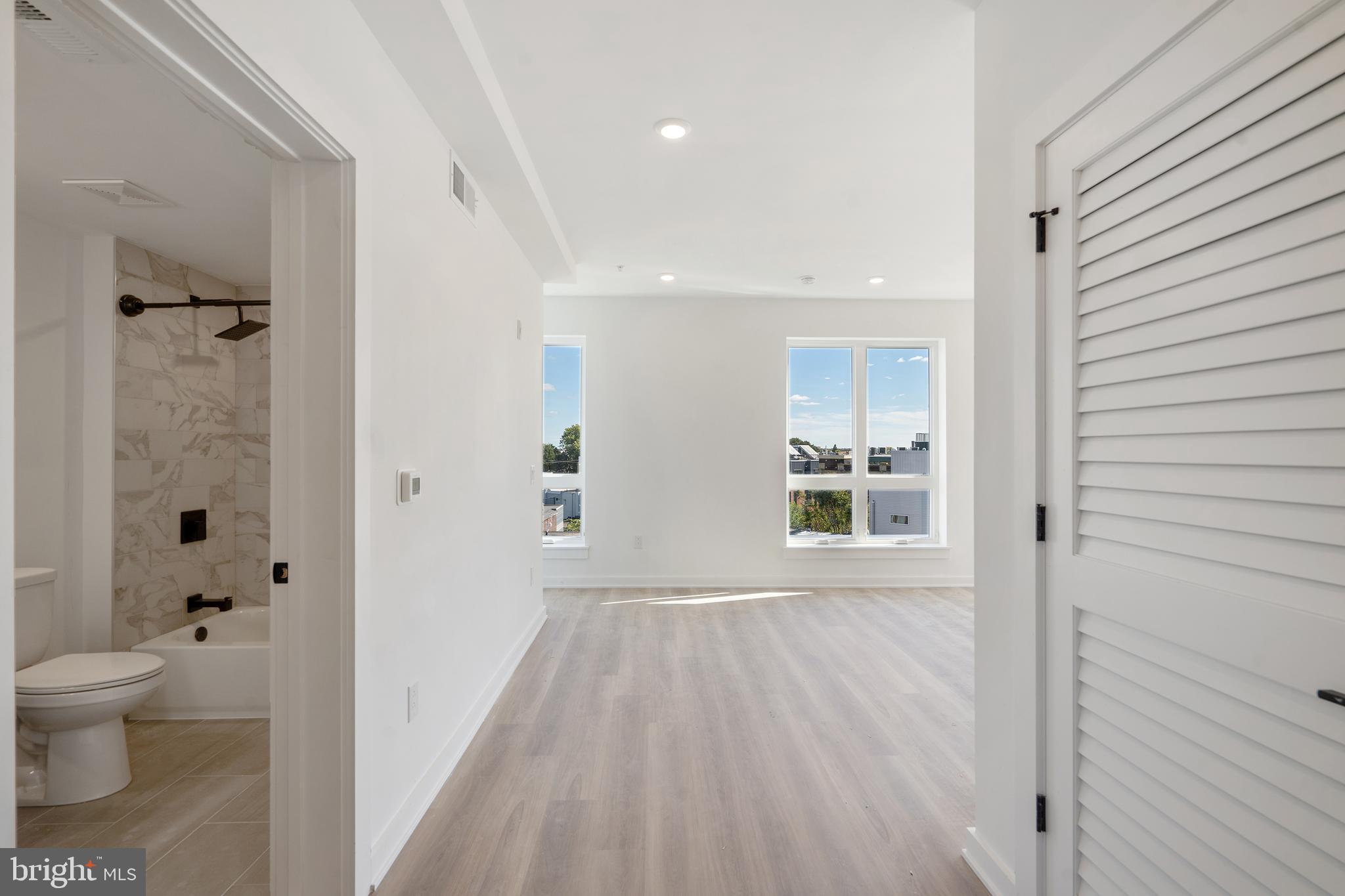 EAST KENSINGTON - Residential Lease