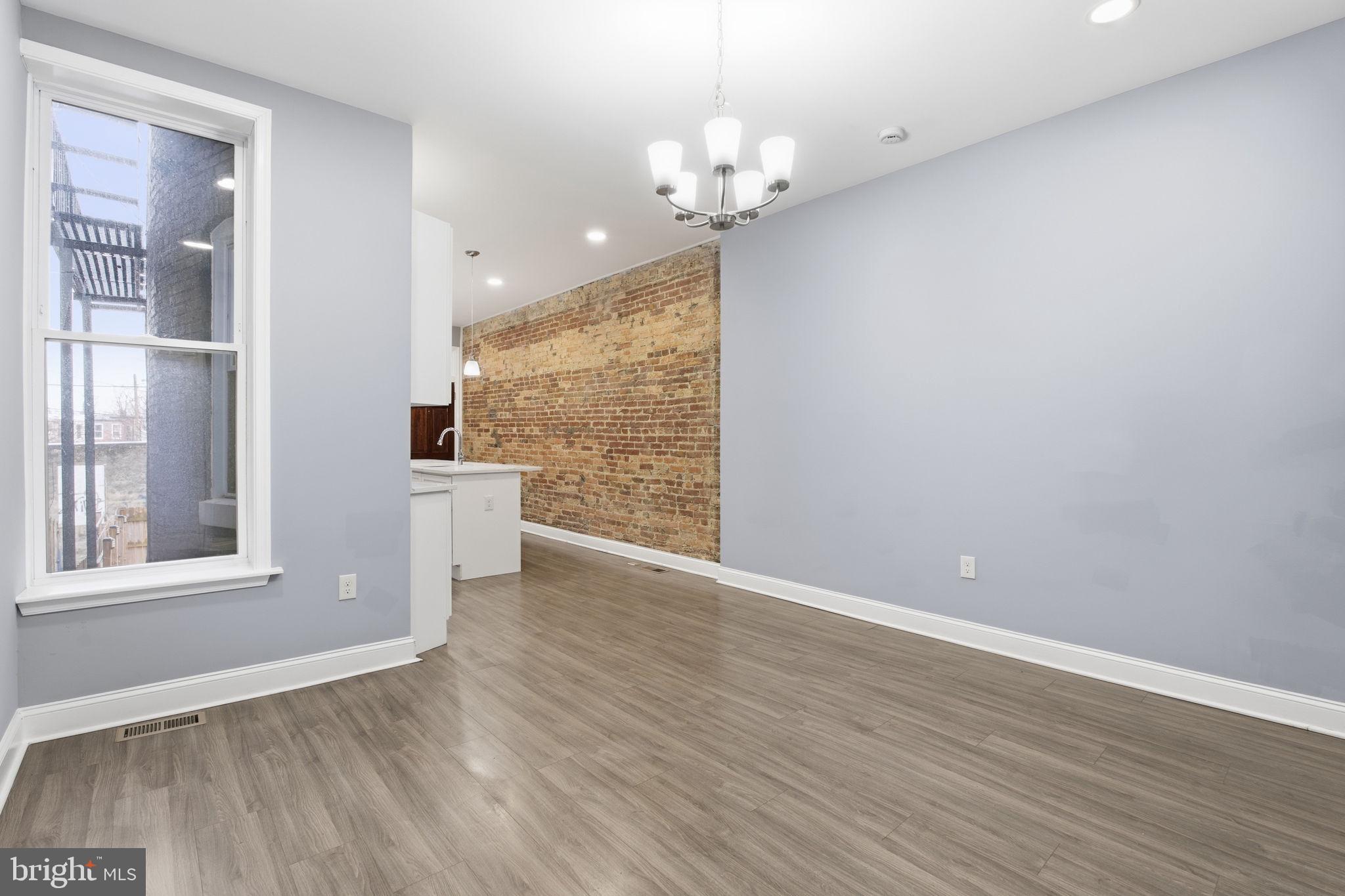 CHARLES VILLAGE - Residential