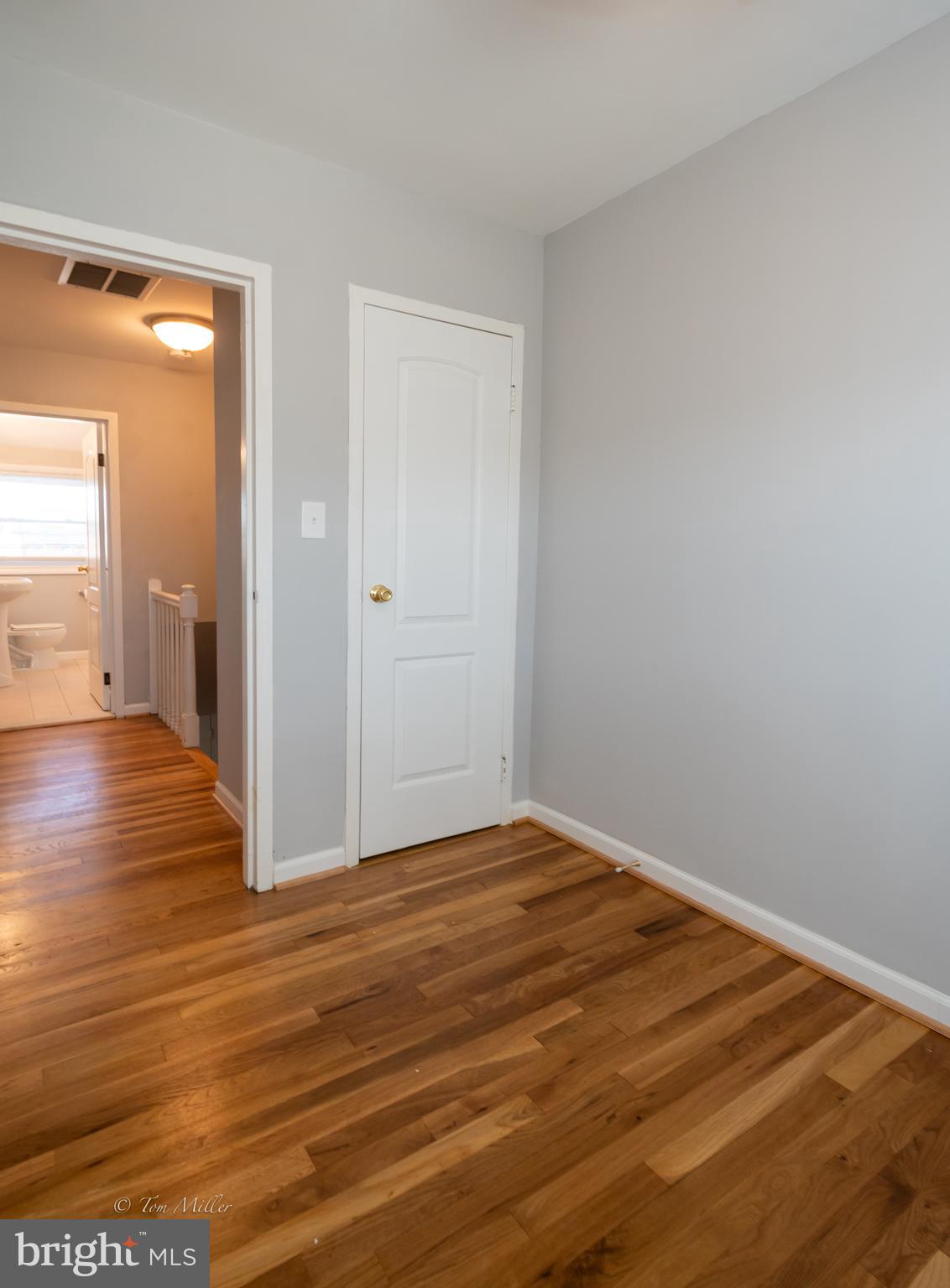 CHARLESMONT - Residential Lease