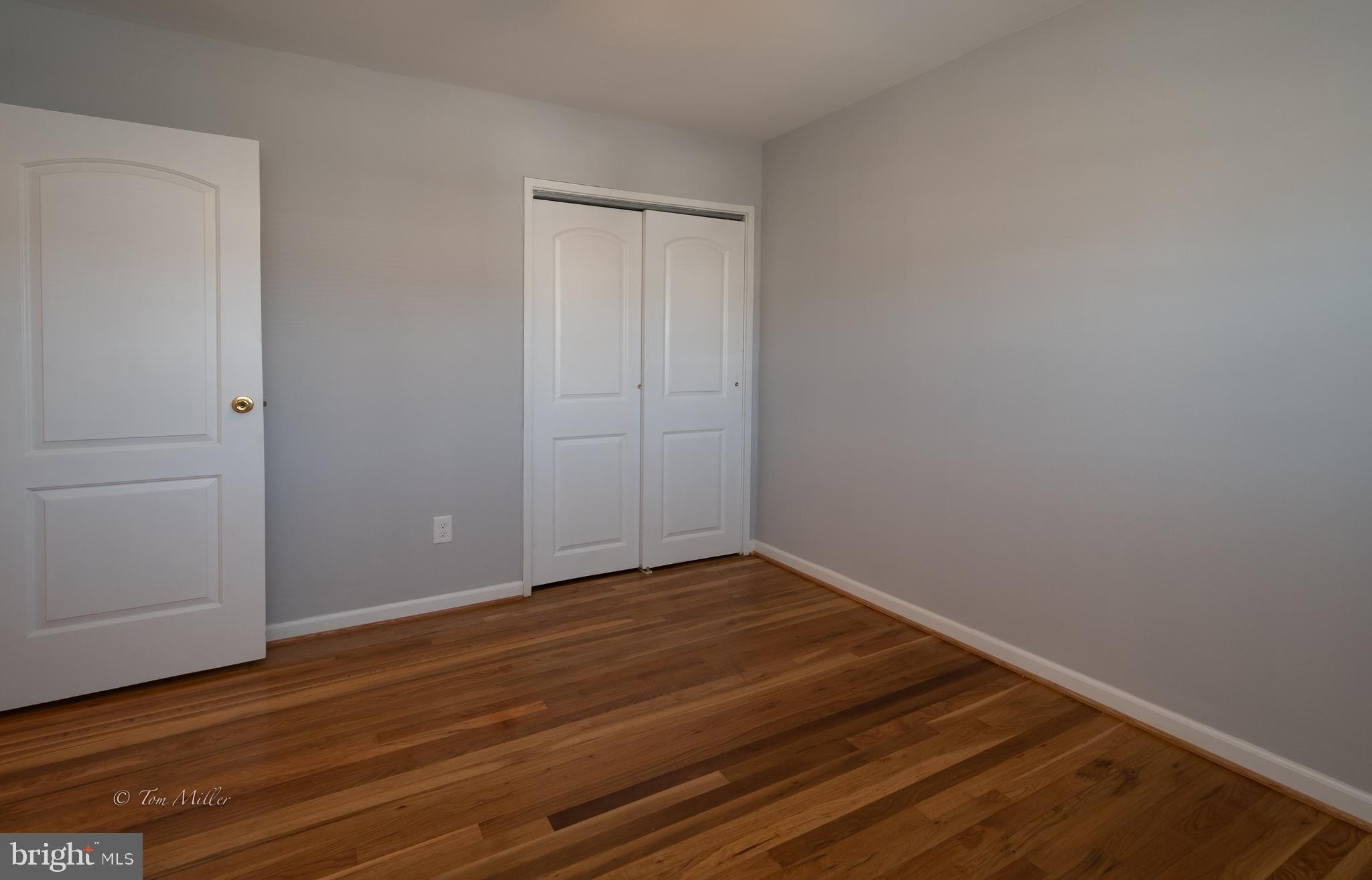 CHARLESMONT - Residential Lease