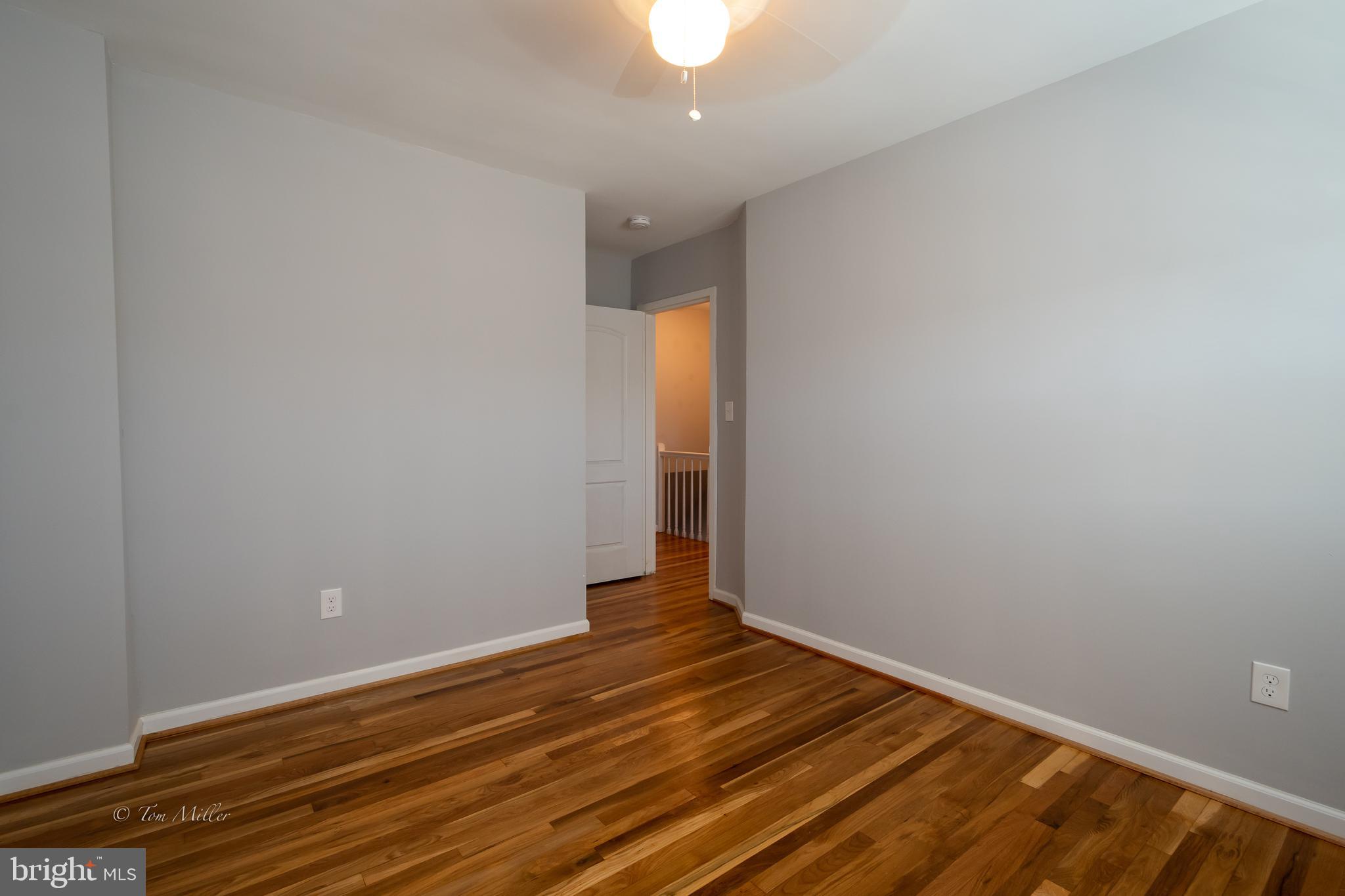 CHARLESMONT - Residential Lease