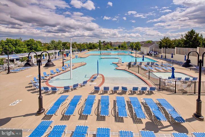 VILLAGES OF URBANA - Residential Lease