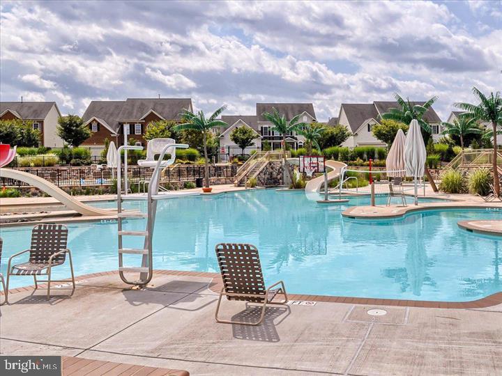 VILLAGES OF URBANA - Residential Lease