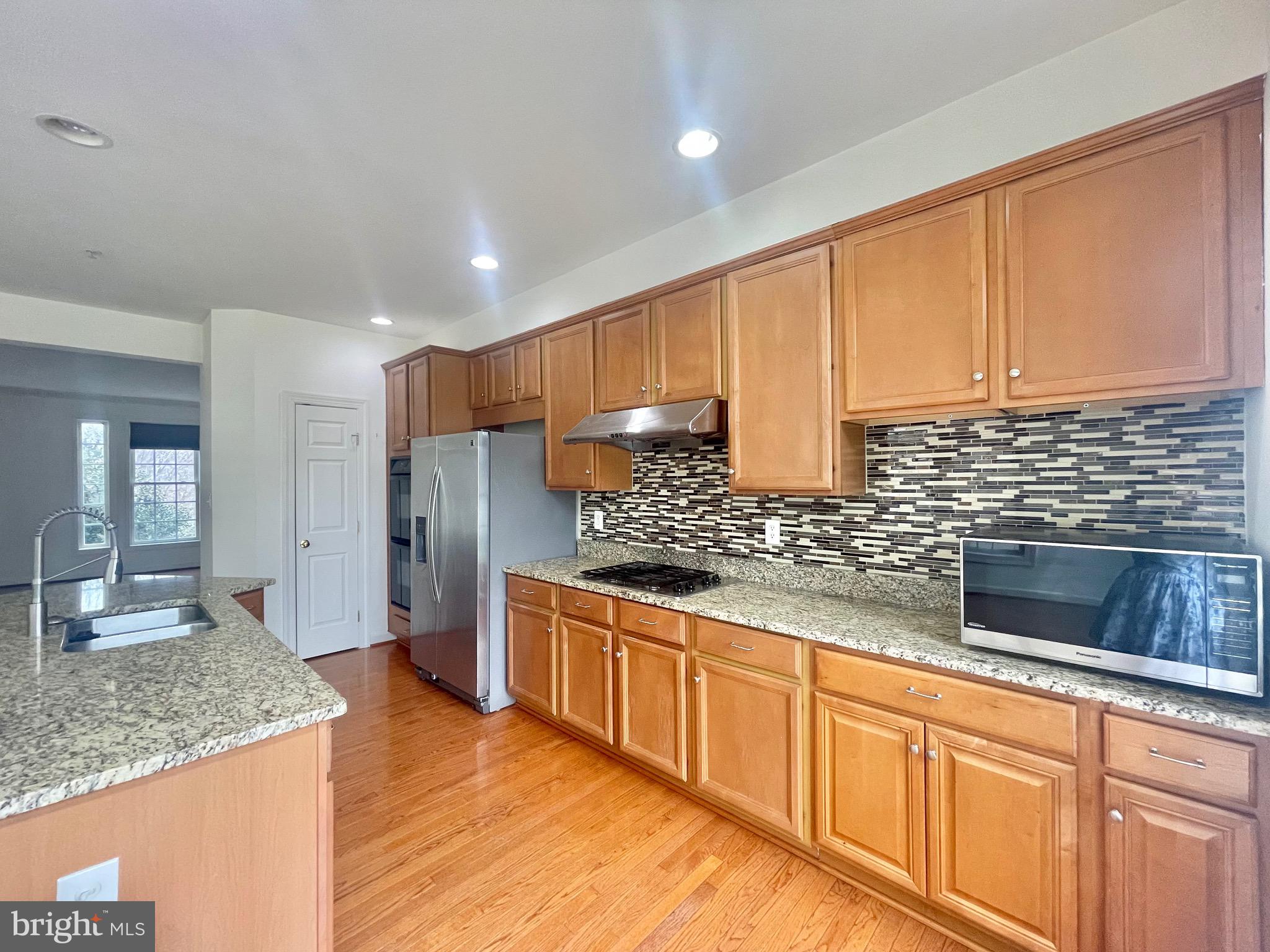 VILLAGES OF URBANA - Residential Lease