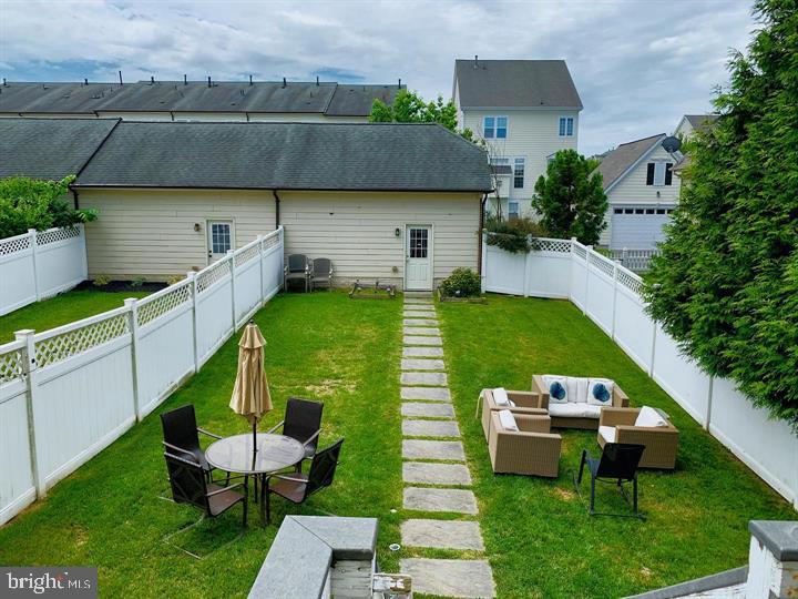 VILLAGES OF URBANA - Residential Lease