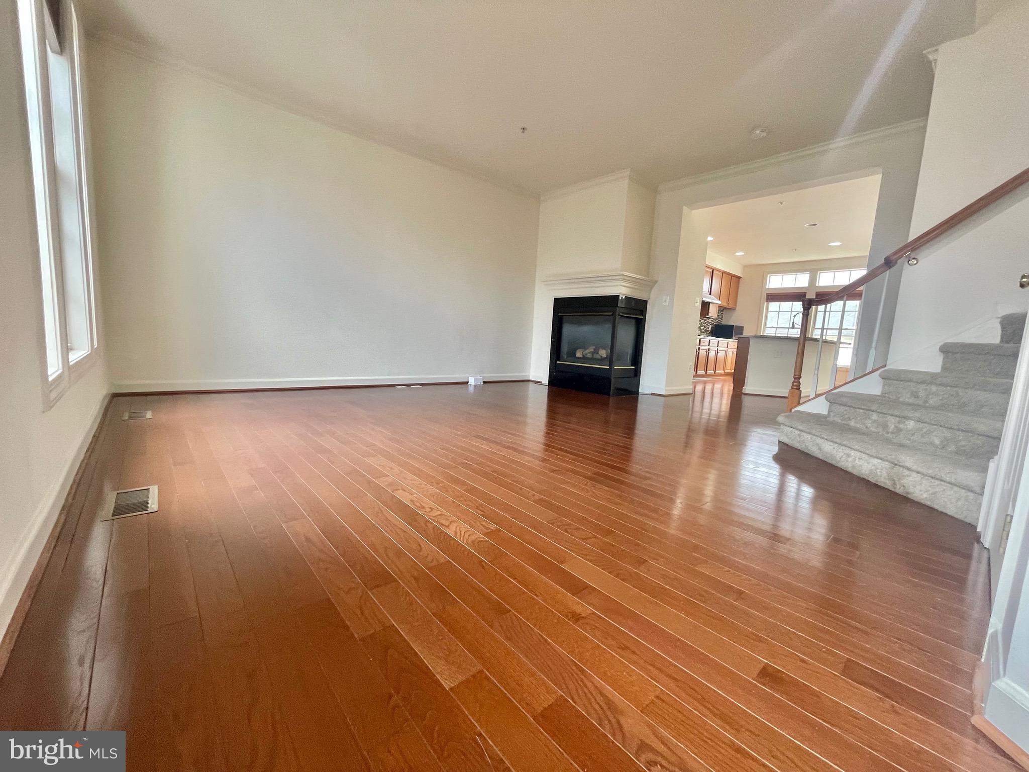 VILLAGES OF URBANA - Residential Lease