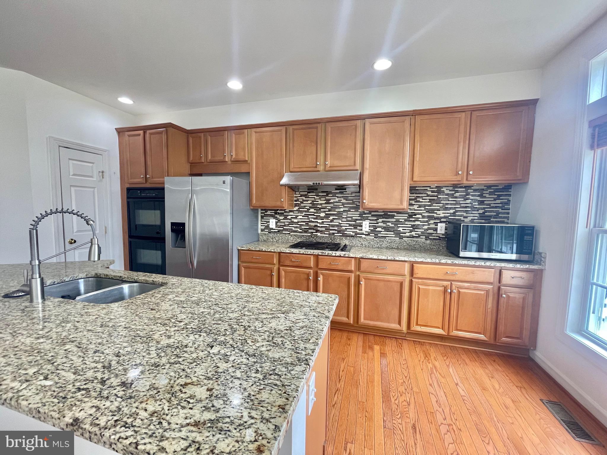 VILLAGES OF URBANA - Residential Lease