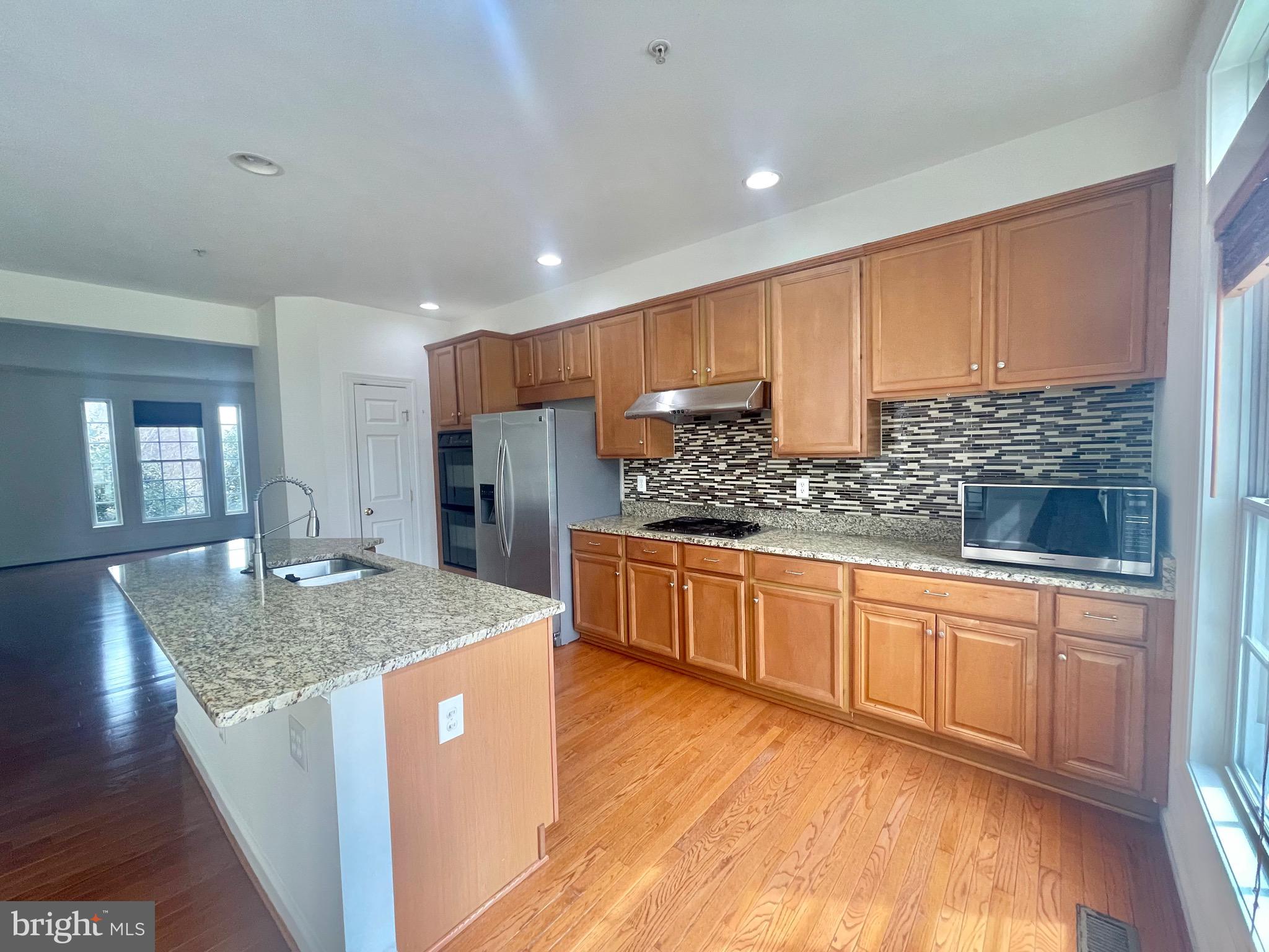 VILLAGES OF URBANA - Residential Lease