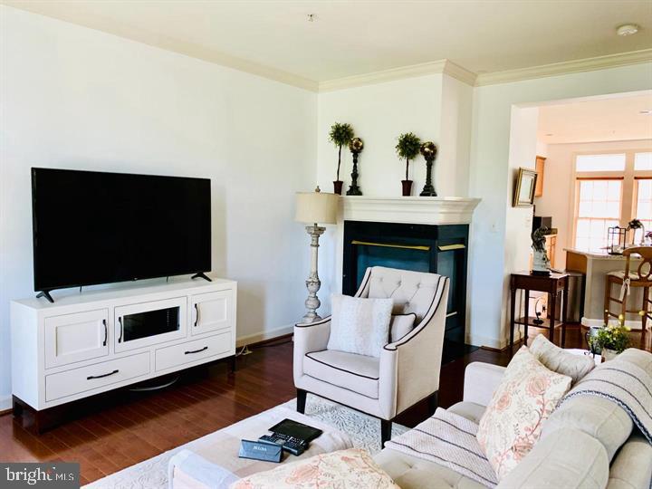 VILLAGES OF URBANA - Residential Lease