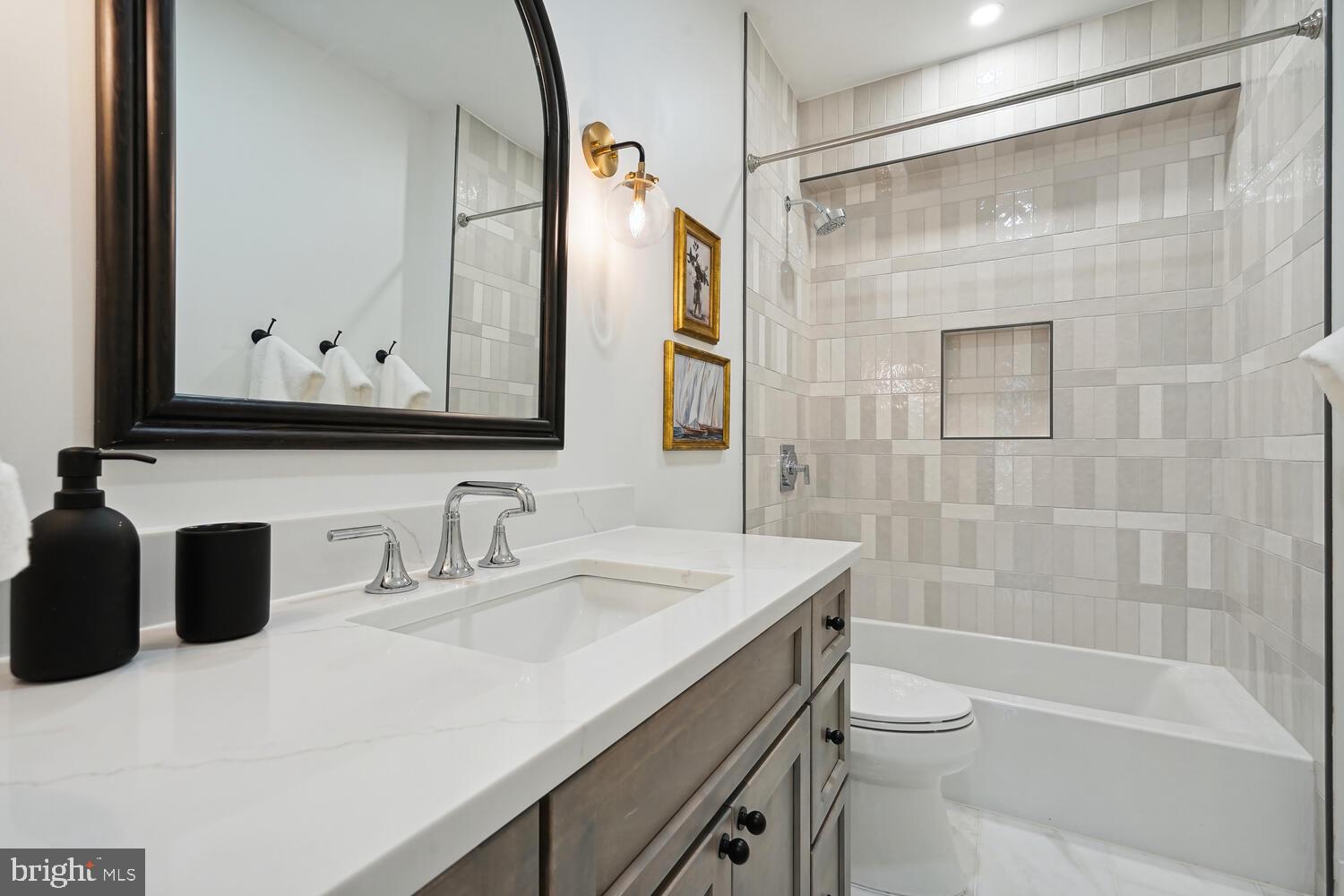 LYON PARK - Residential