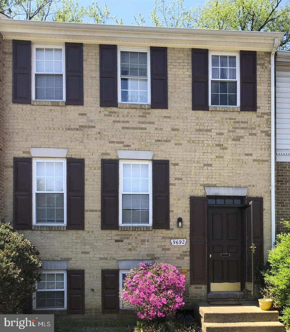 LINDEN SQUARE - Residential Lease