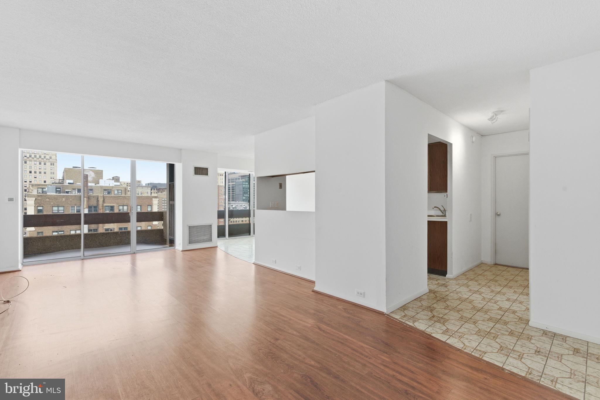 WASHINGTON SQ WEST - Residential