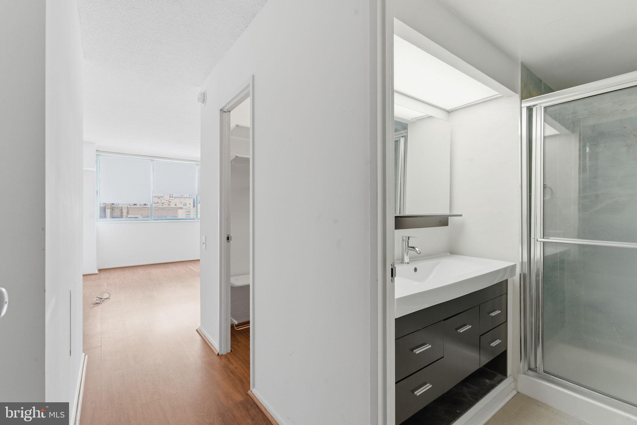 WASHINGTON SQ WEST - Residential