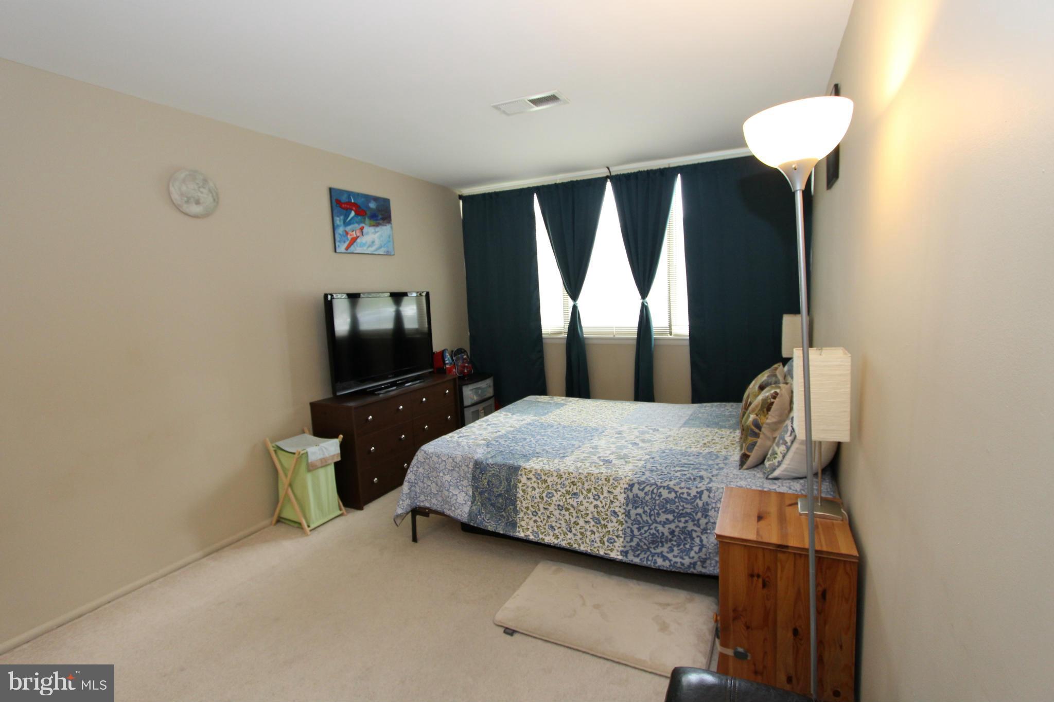 TWENTY-ONE - Residential