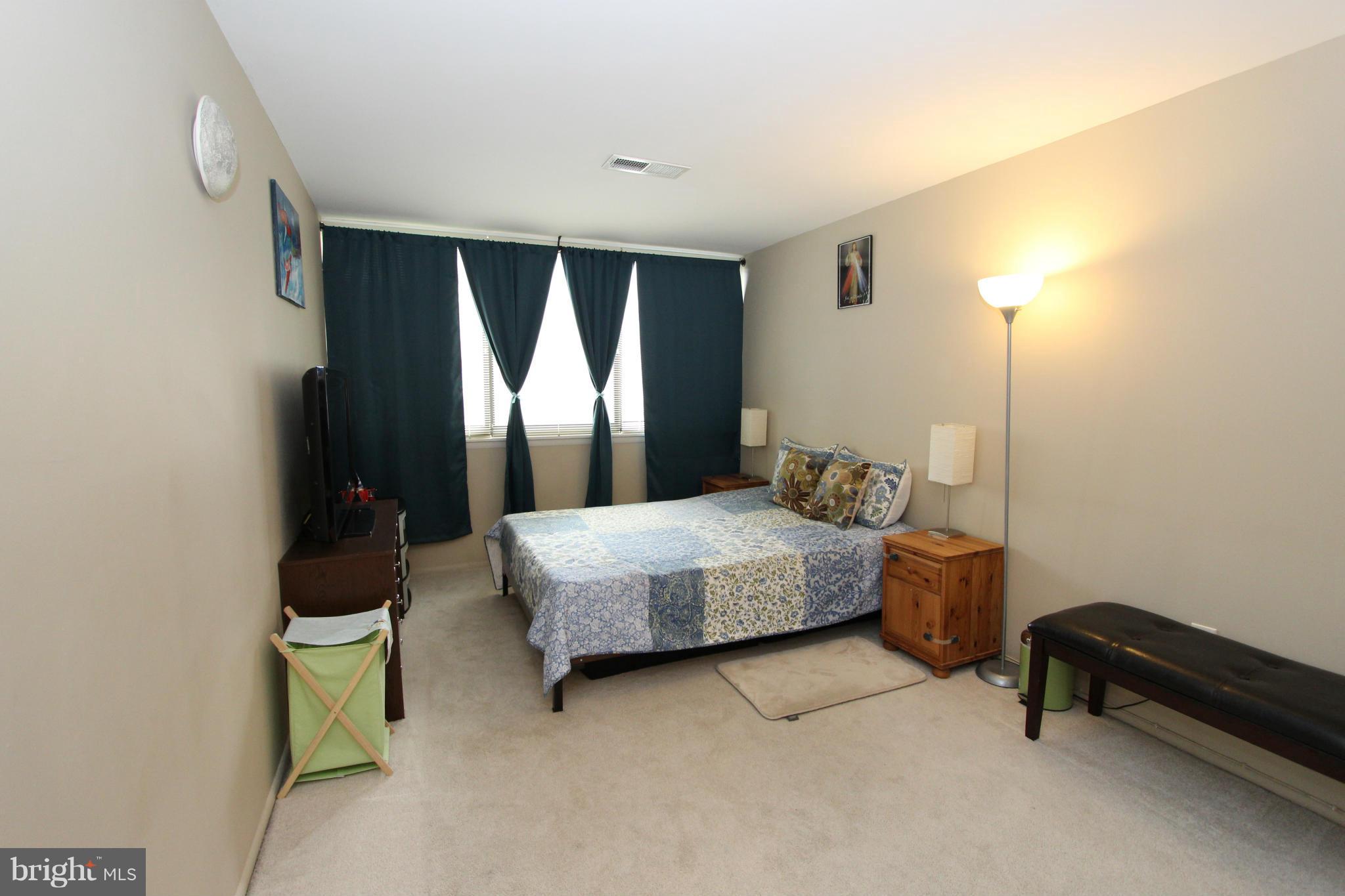 TWENTY-ONE - Residential