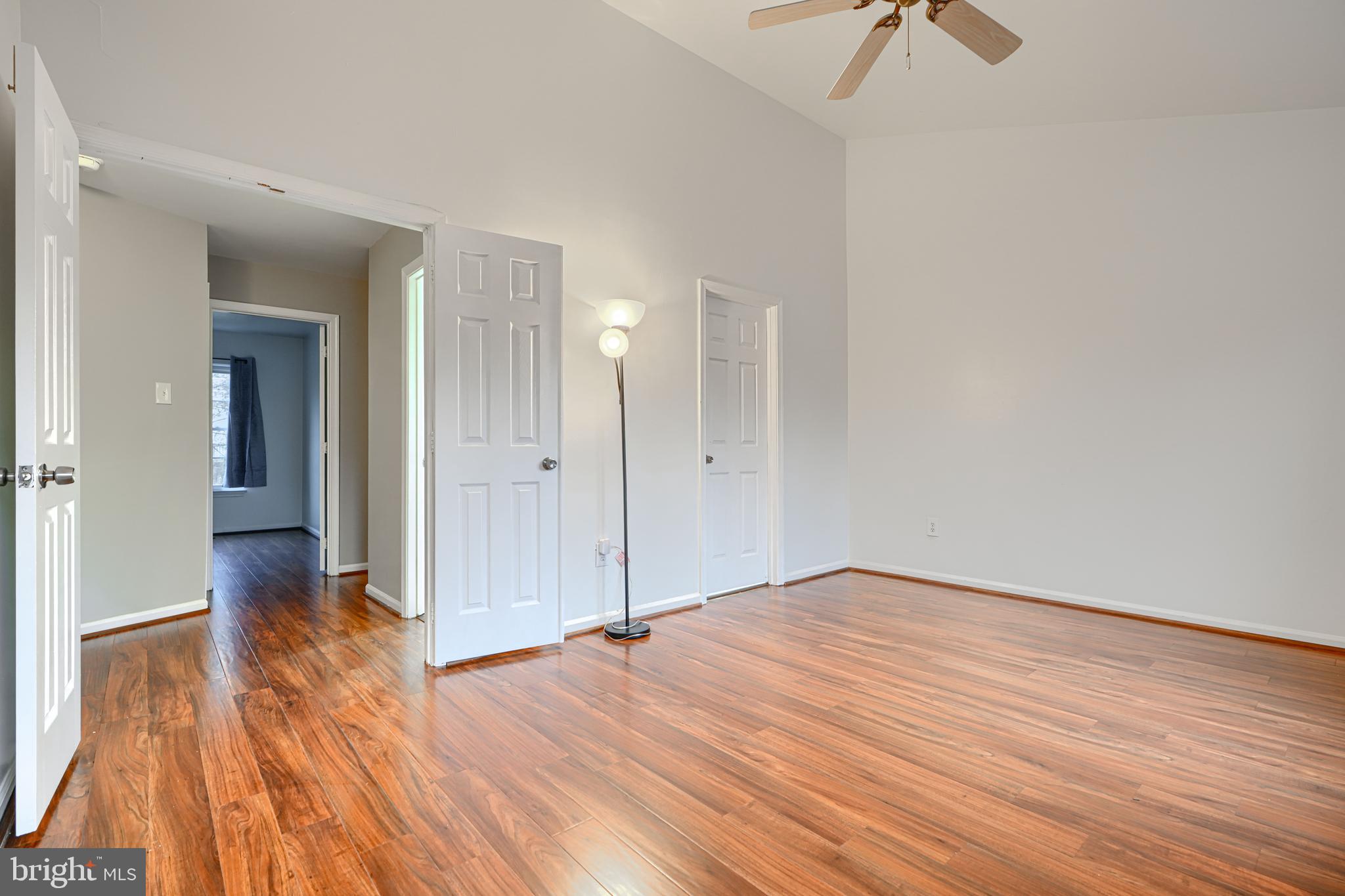 CONSTANT FRIENDSHIP - Residential Lease