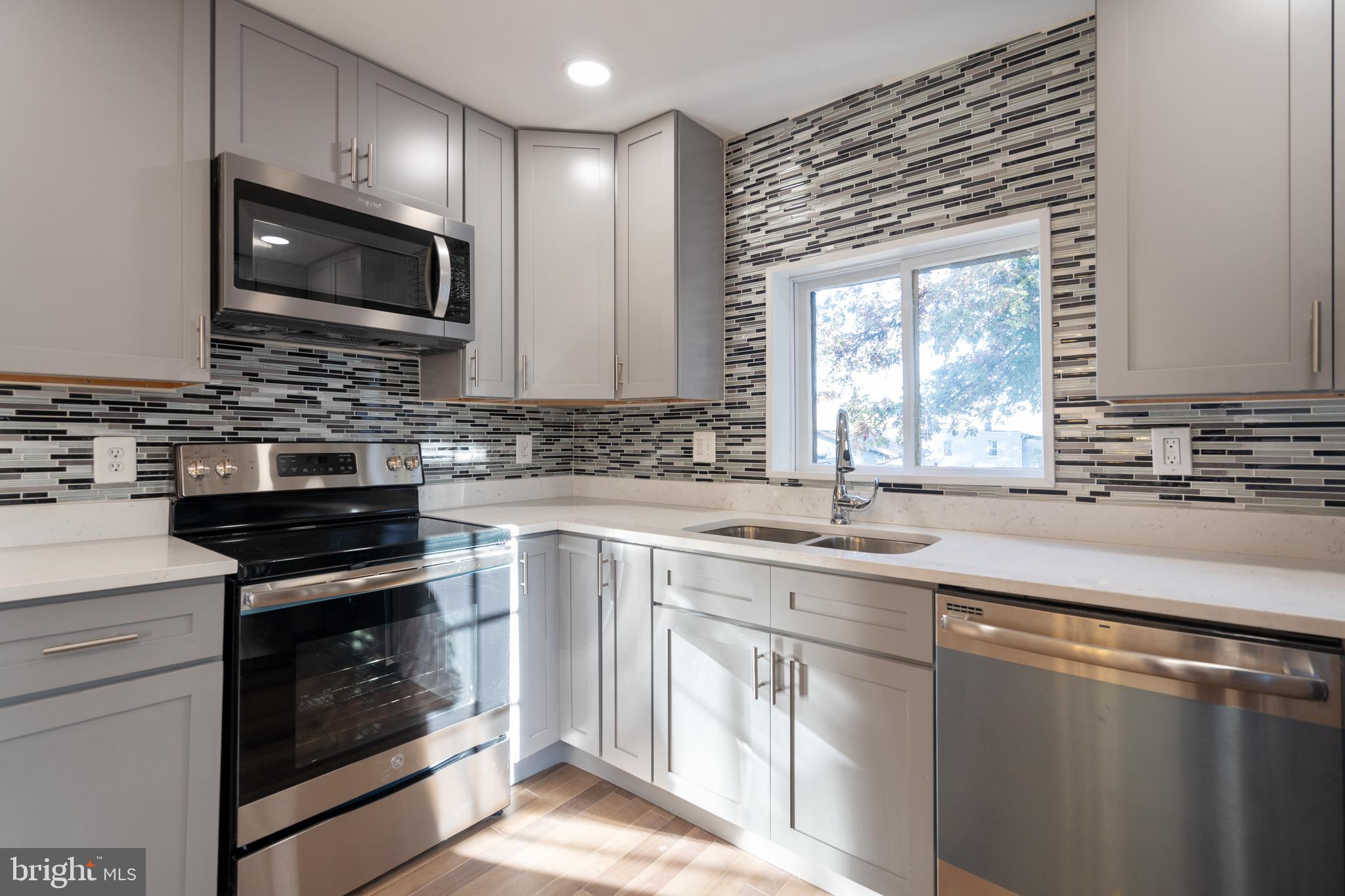 BALTIMORE HIGHLANDS - Residential