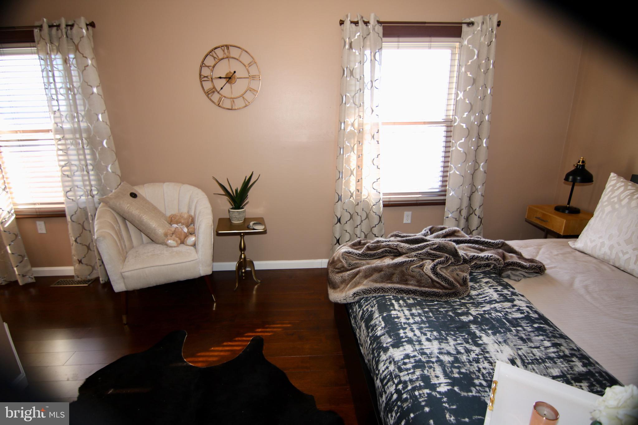 THE PROVINCES - Residential