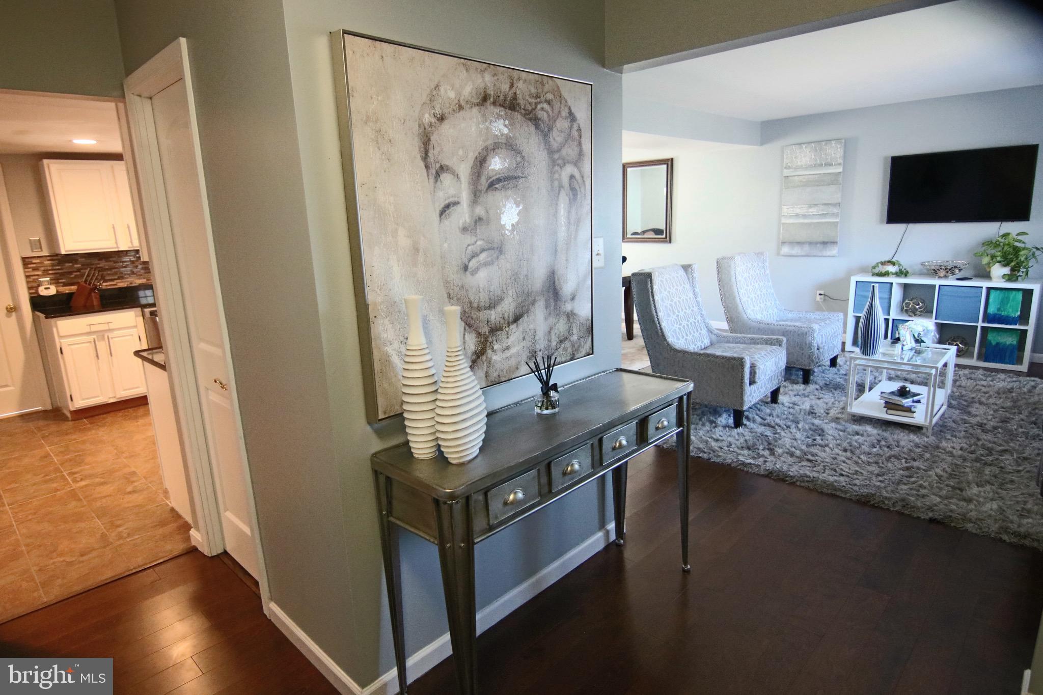 THE PROVINCES - Residential