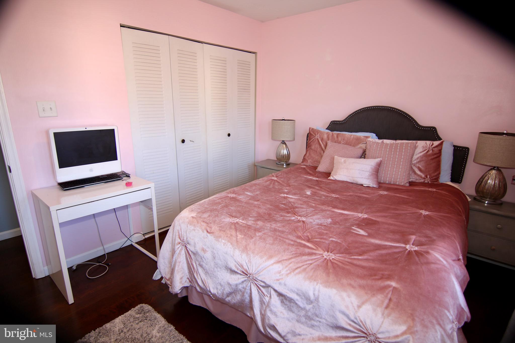 THE PROVINCES - Residential