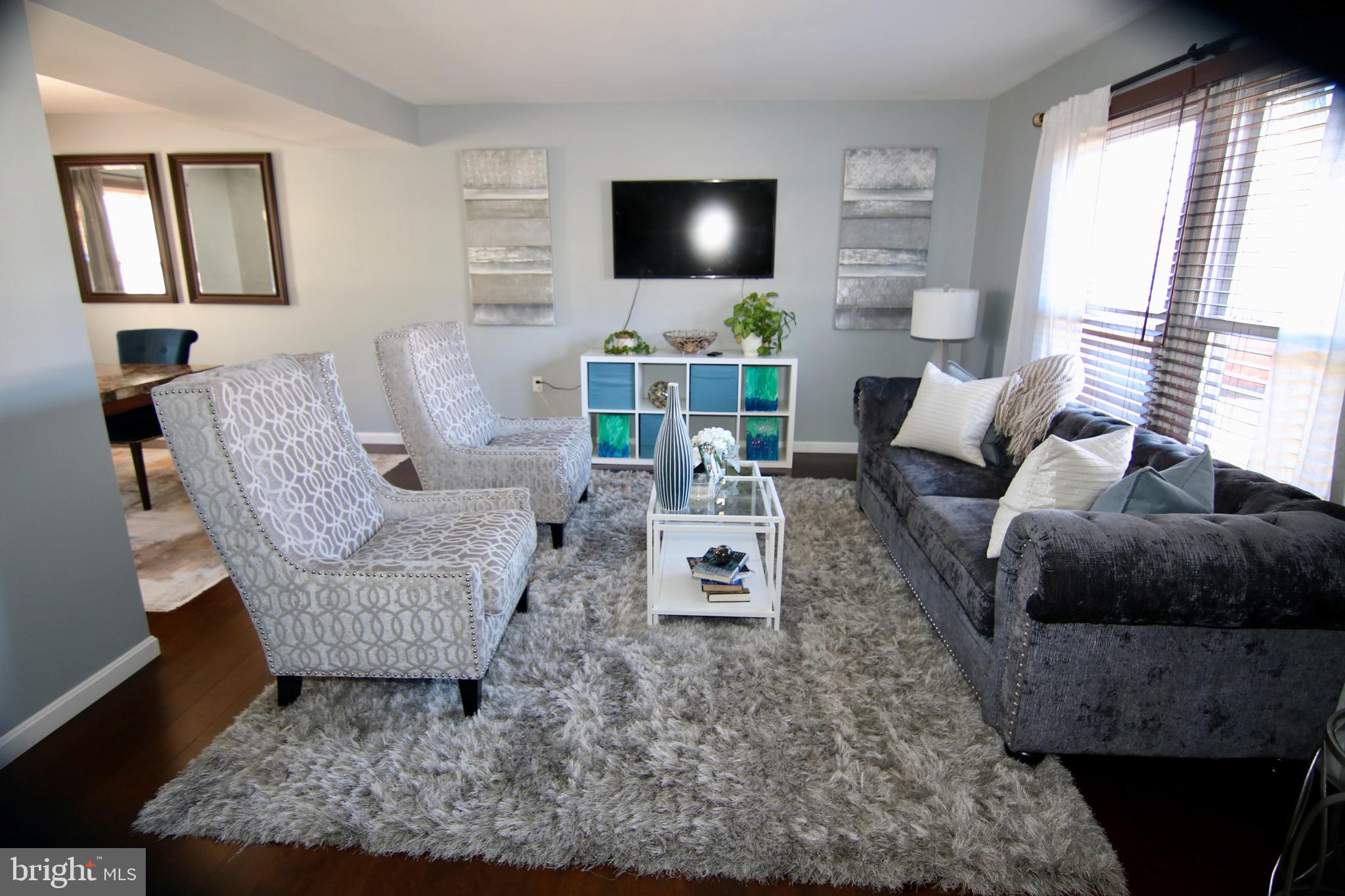 THE PROVINCES - Residential