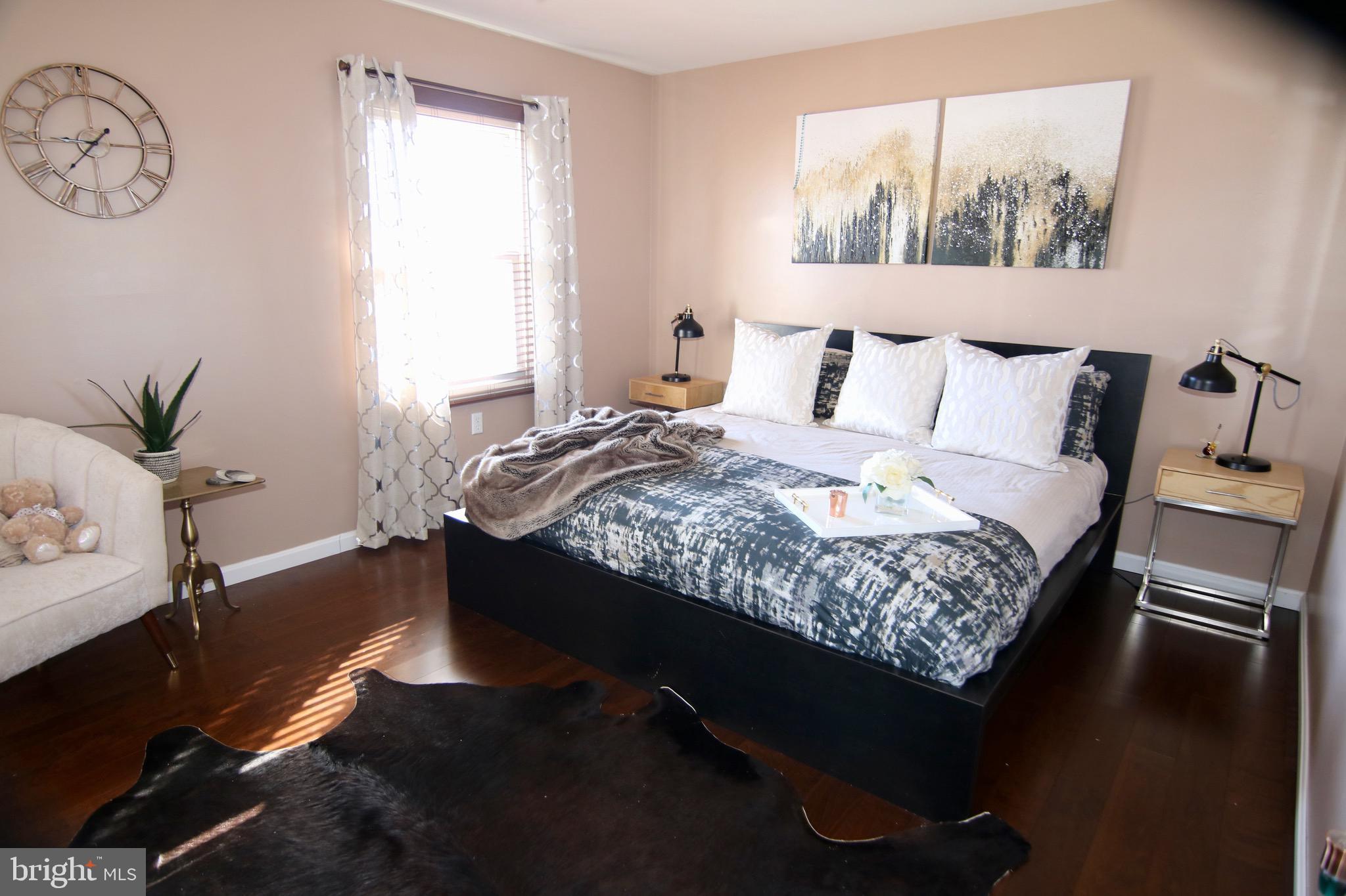 THE PROVINCES - Residential