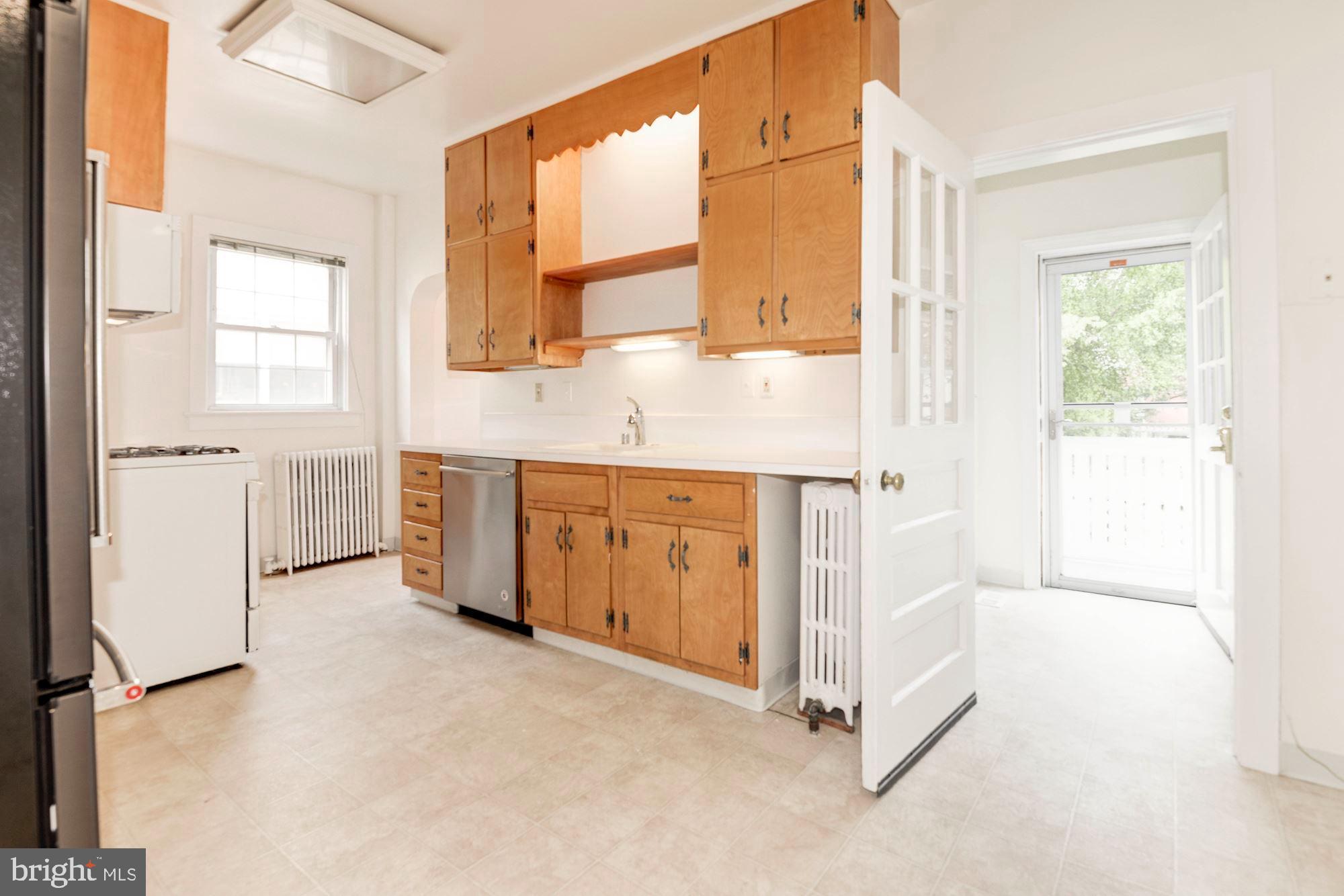 CHEVY CHASE - Residential Lease