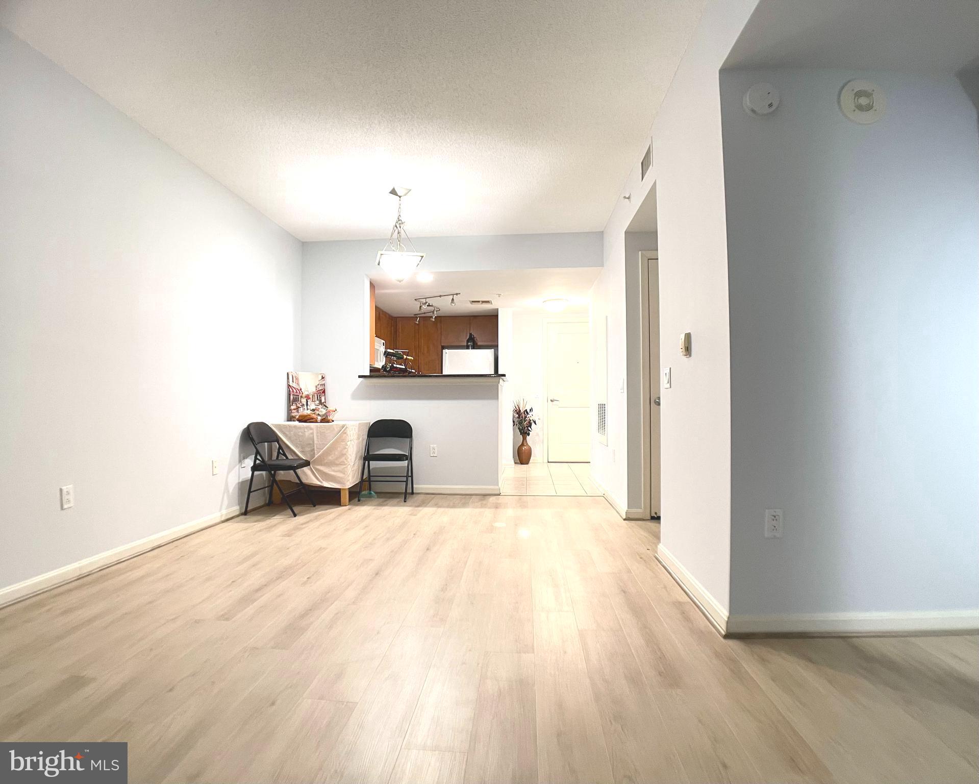 CRESCENT - Residential