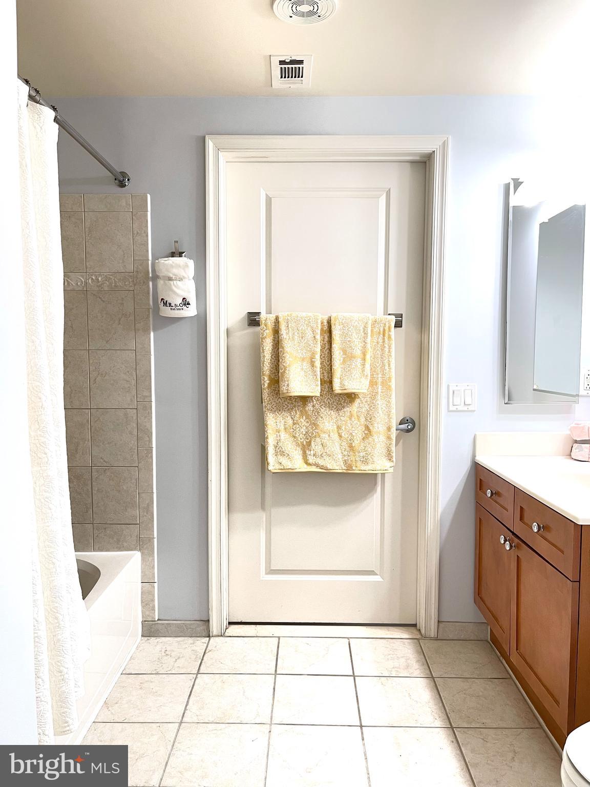 CRESCENT - Residential