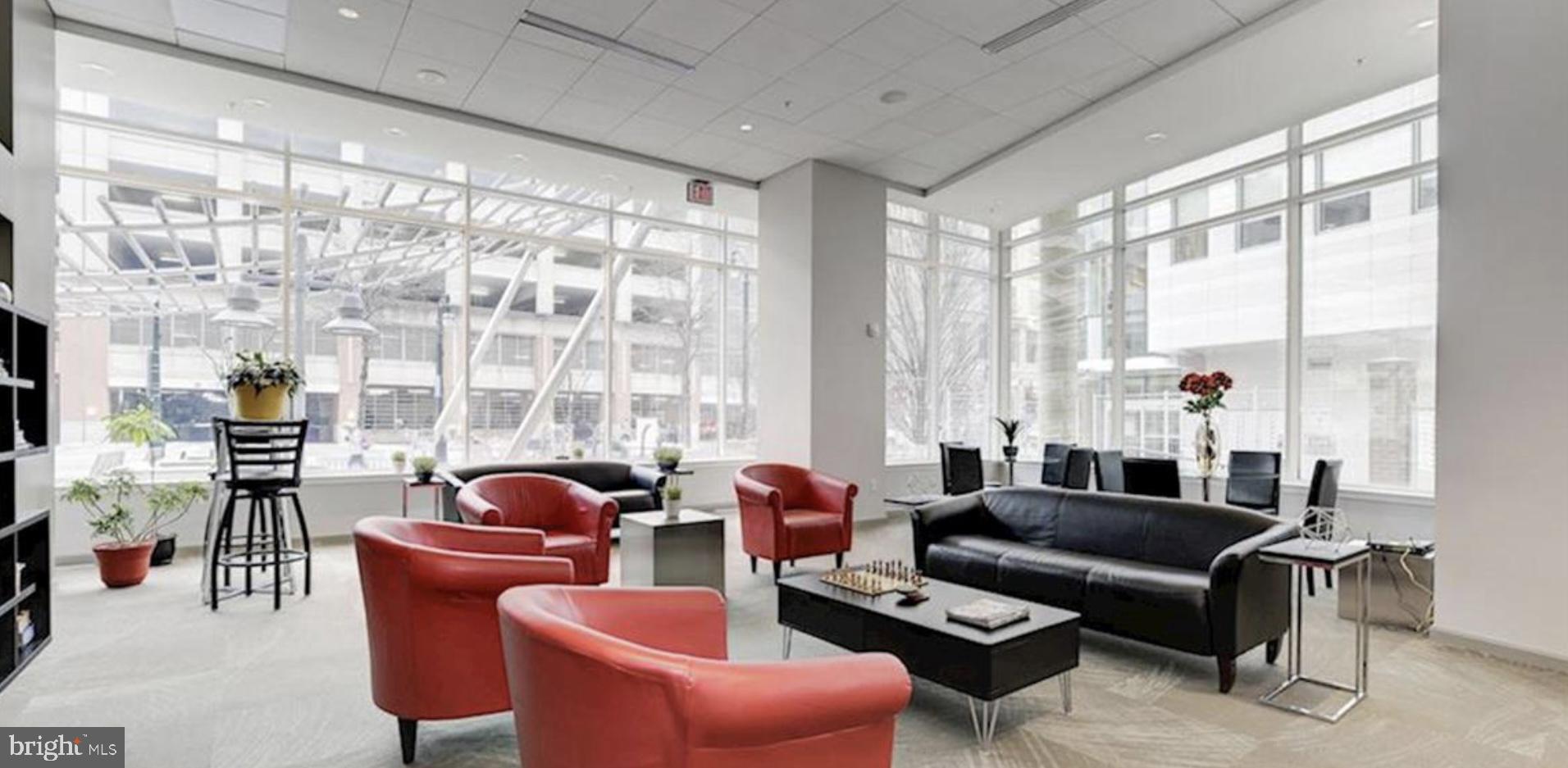 CRESCENT - Residential