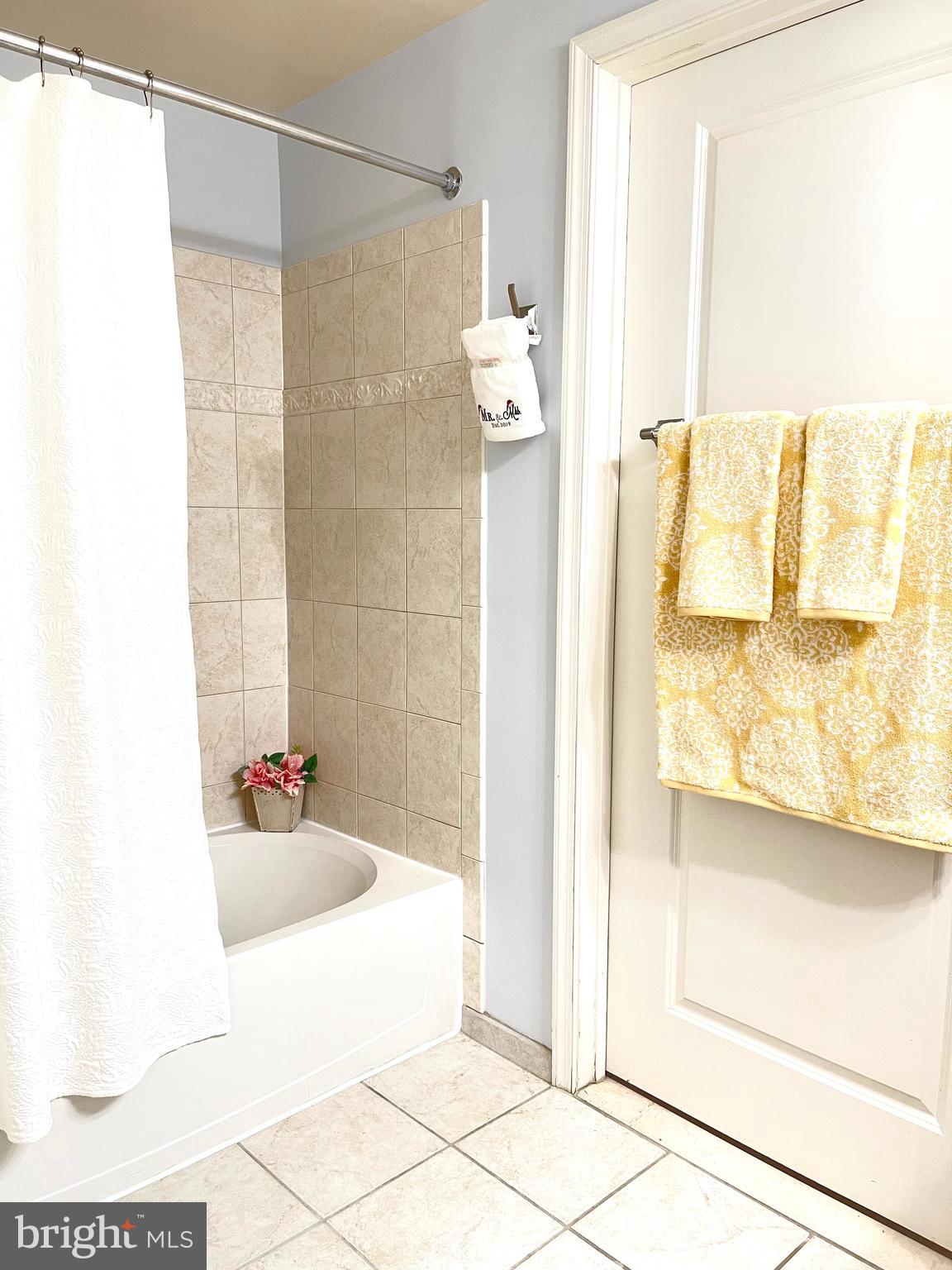 CRESCENT - Residential