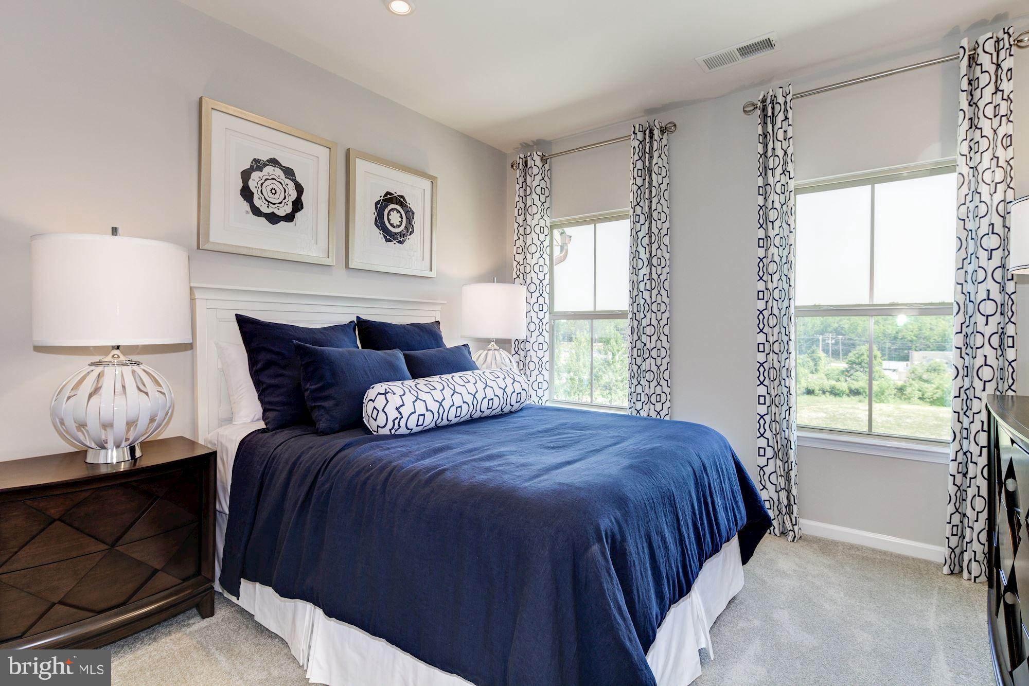 LAKE LINGANORE OAKDALE - Residential