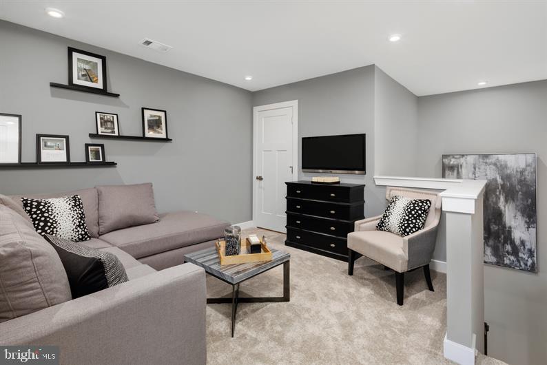 TWO RIVERS - Residential