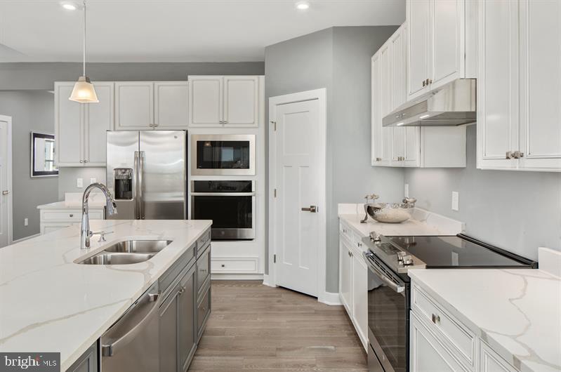 TWO RIVERS - Residential