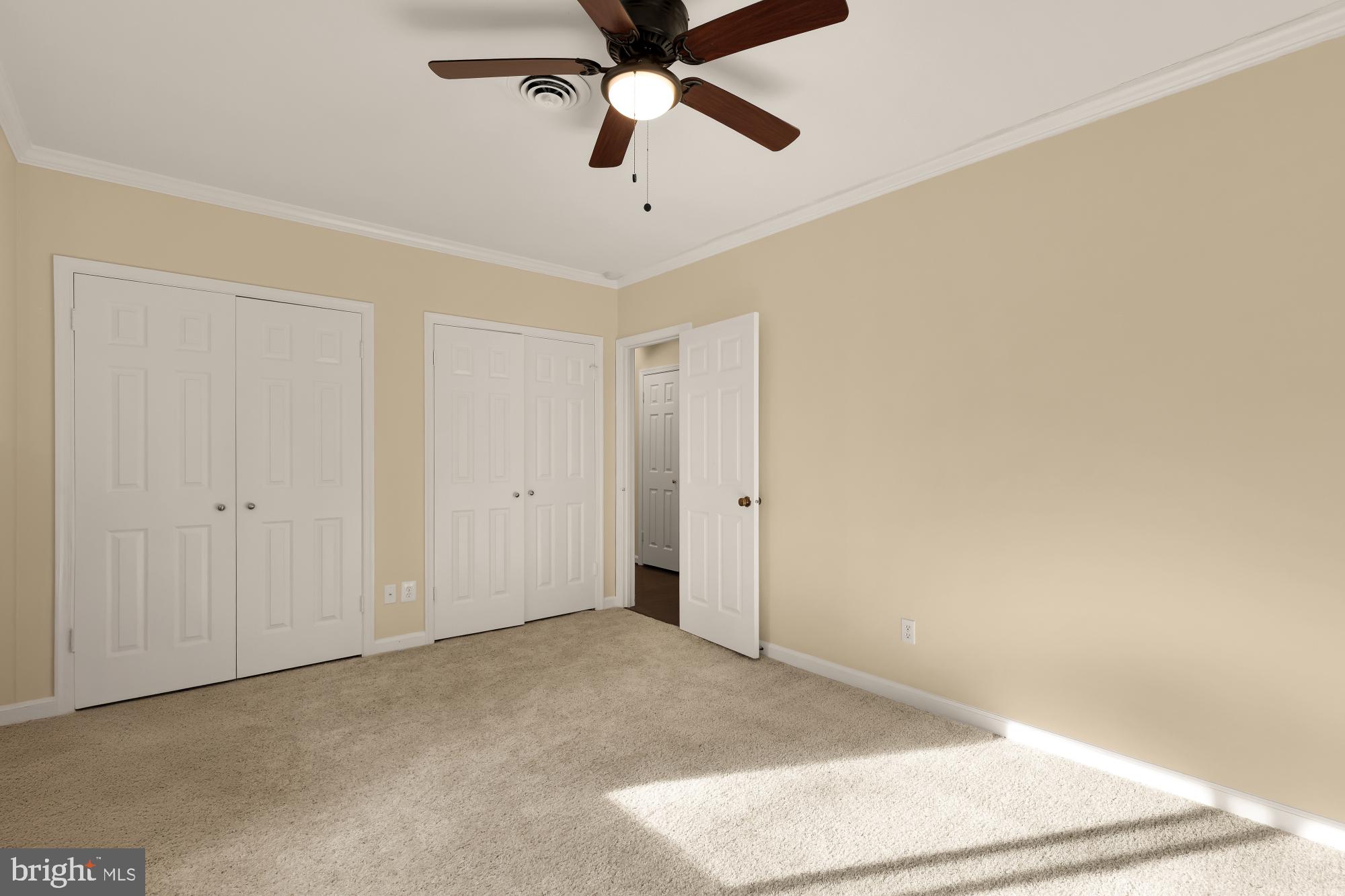 LANGLEY OAKS - Residential Lease