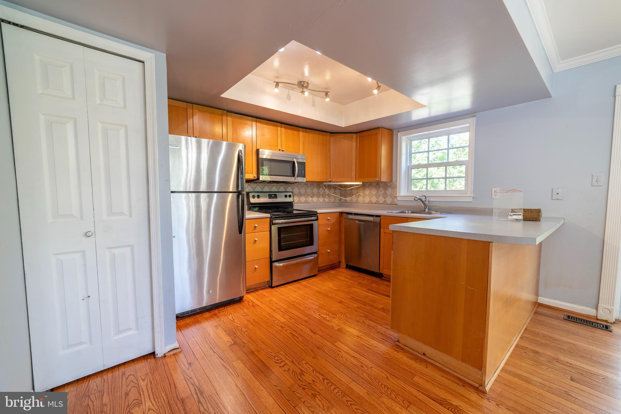 BURKE VILLAGE - Residential