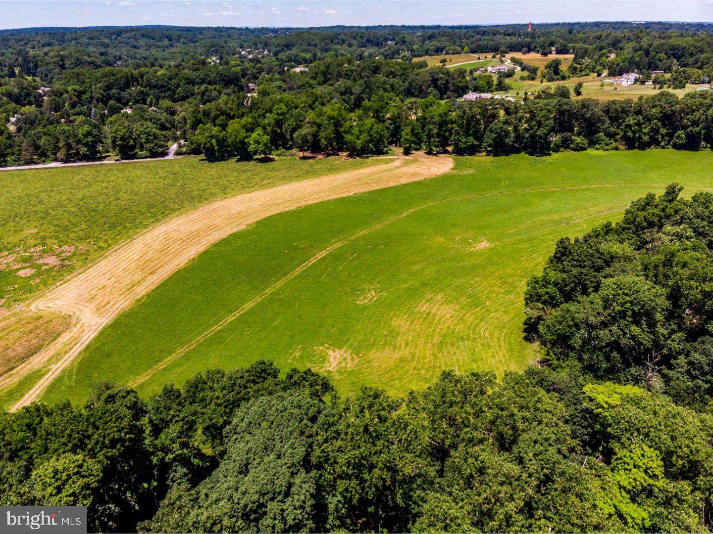 ARDROSSAN FARMS - Land