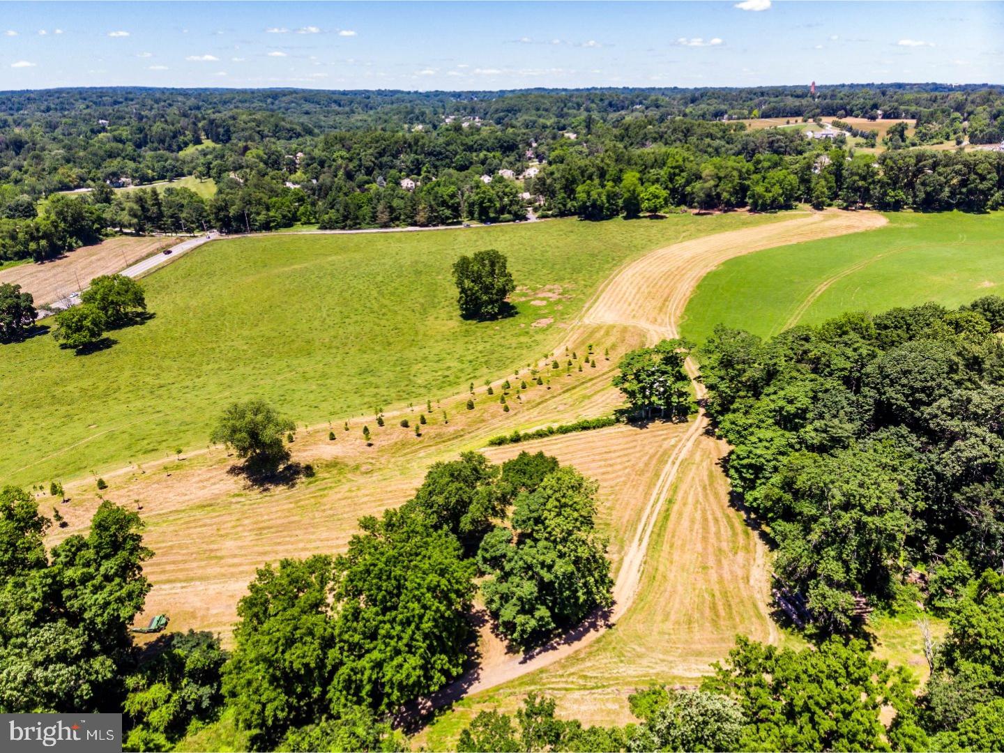 ARDROSSAN FARMS - Land