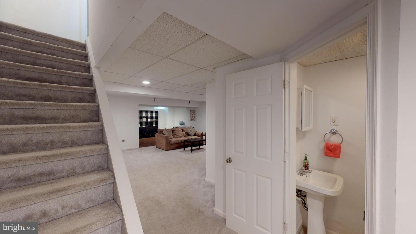 THE ORCHARD - Residential Lease