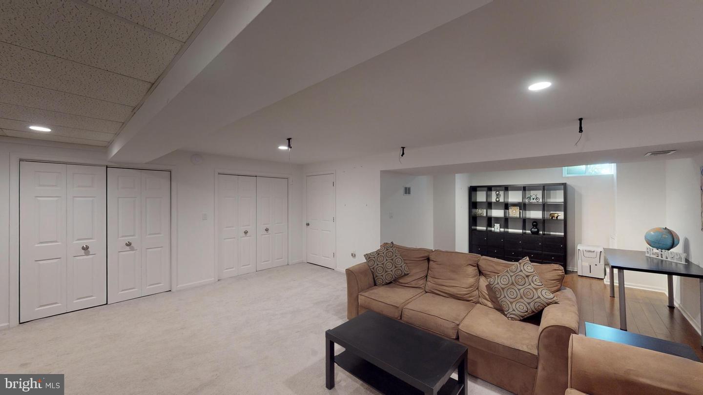 THE ORCHARD - Residential Lease