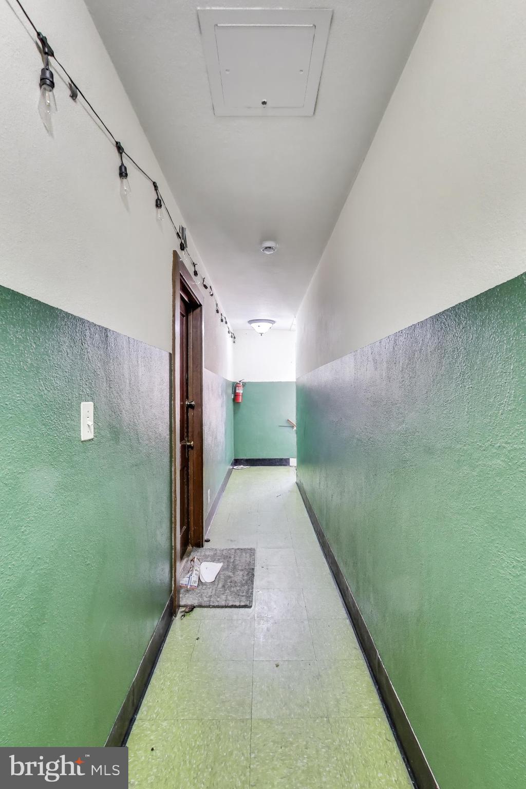 LAUREL PARK - Commercial Sale