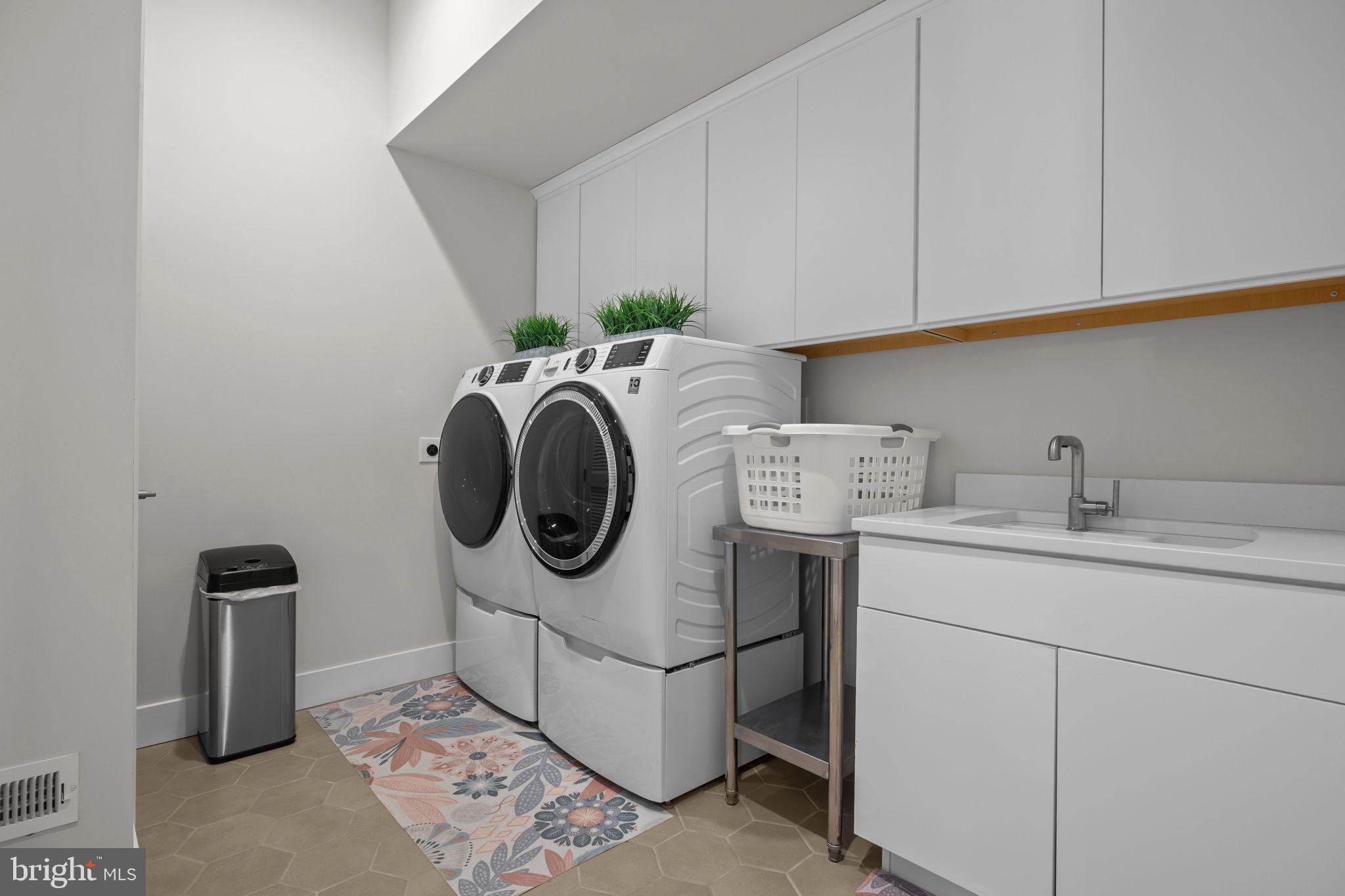 REGENCY AT YARDLEY - Residential