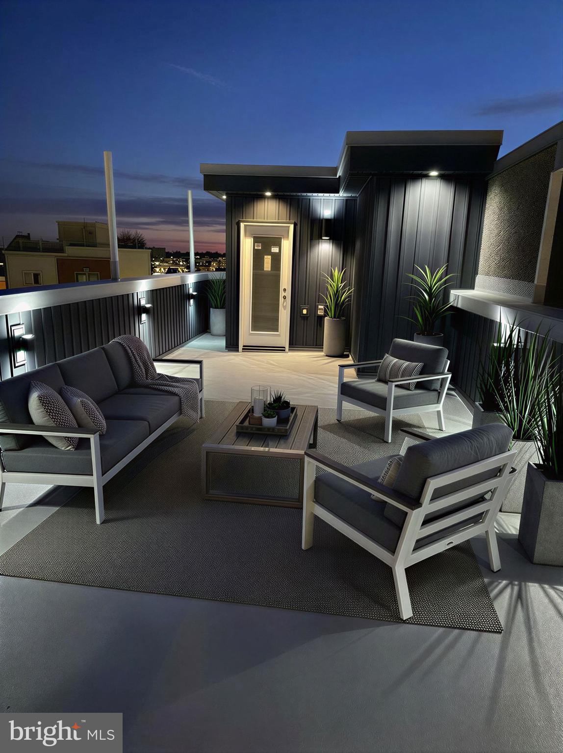 POINT BREEZE - Residential