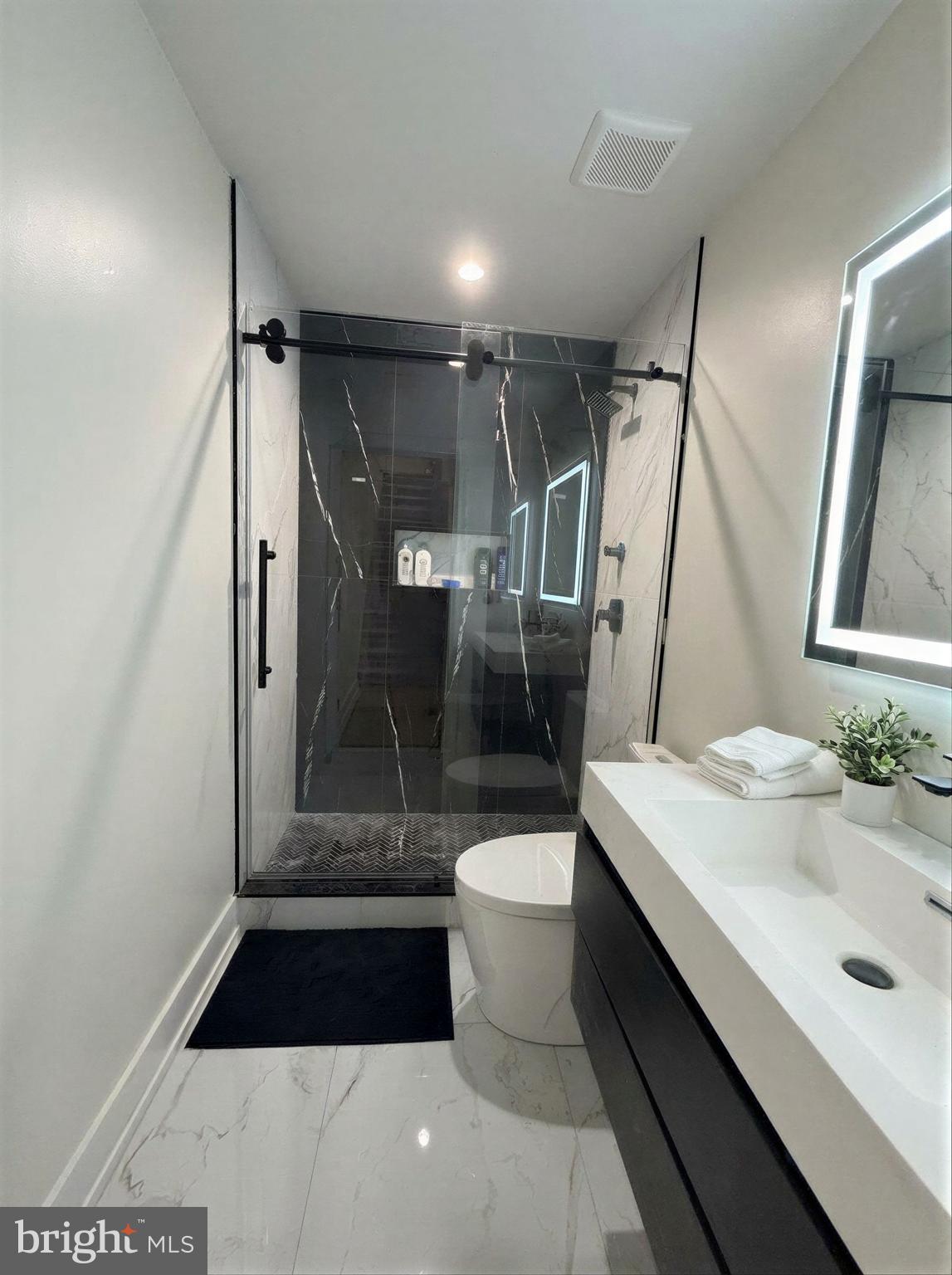 POINT BREEZE - Residential