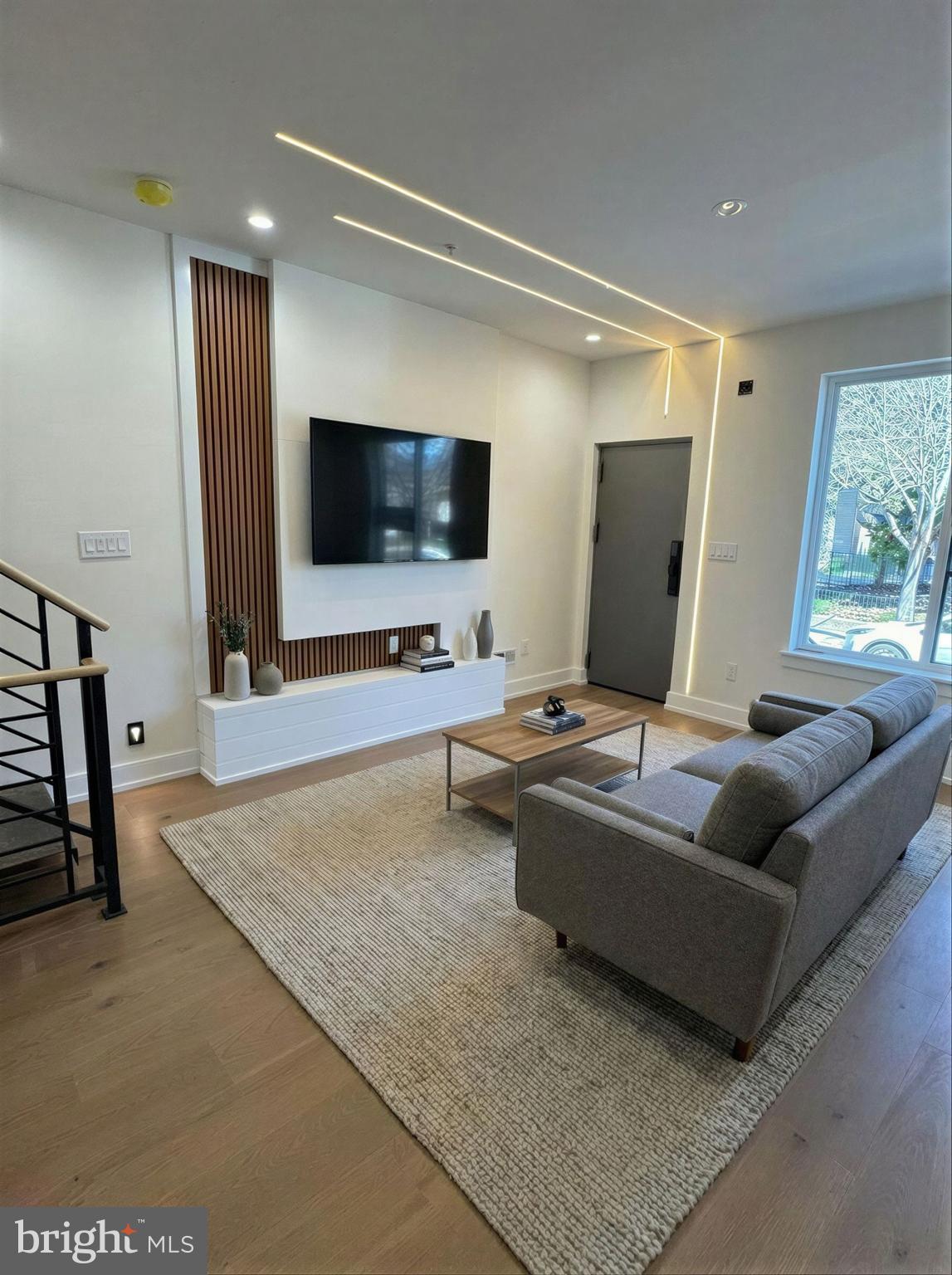 POINT BREEZE - Residential